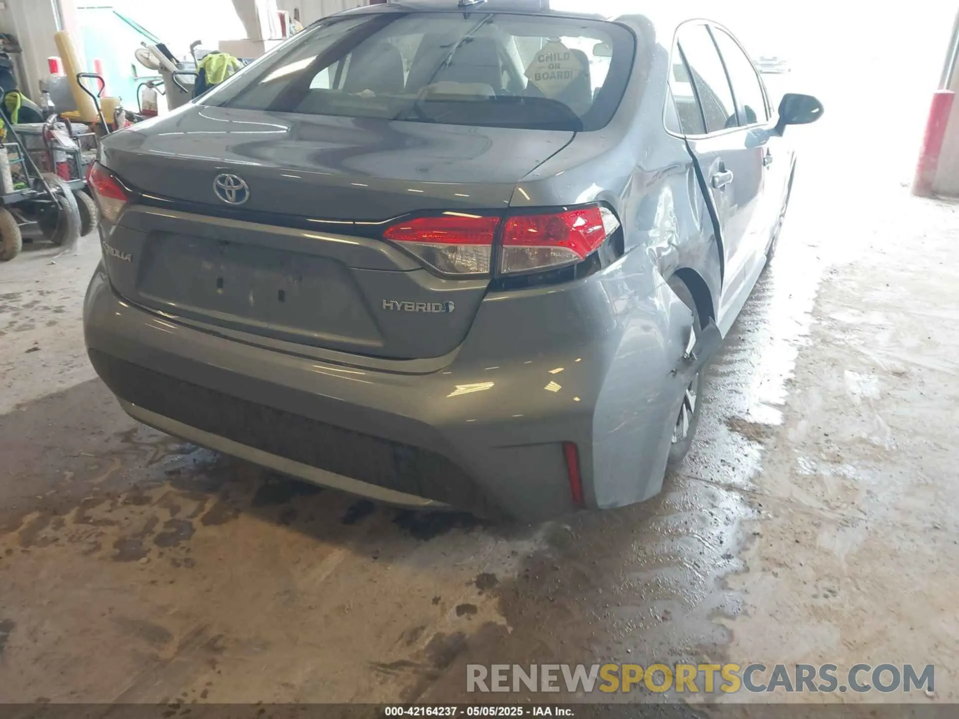 6 Photograph of a damaged car JTDEBRBE2LJ015742 TOYOTA COROLLA 2020