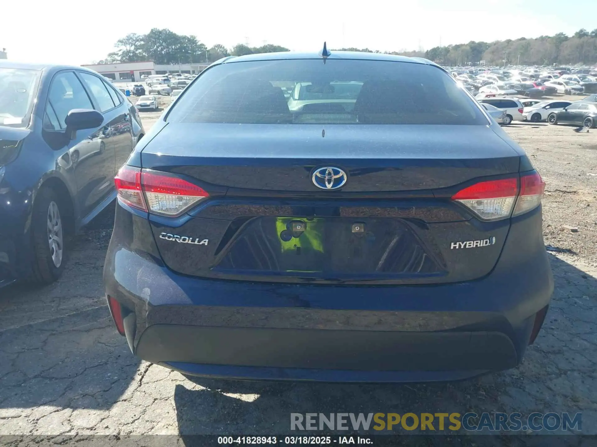 16 Photograph of a damaged car JTDEBRBE2LJ028118 TOYOTA COROLLA 2020