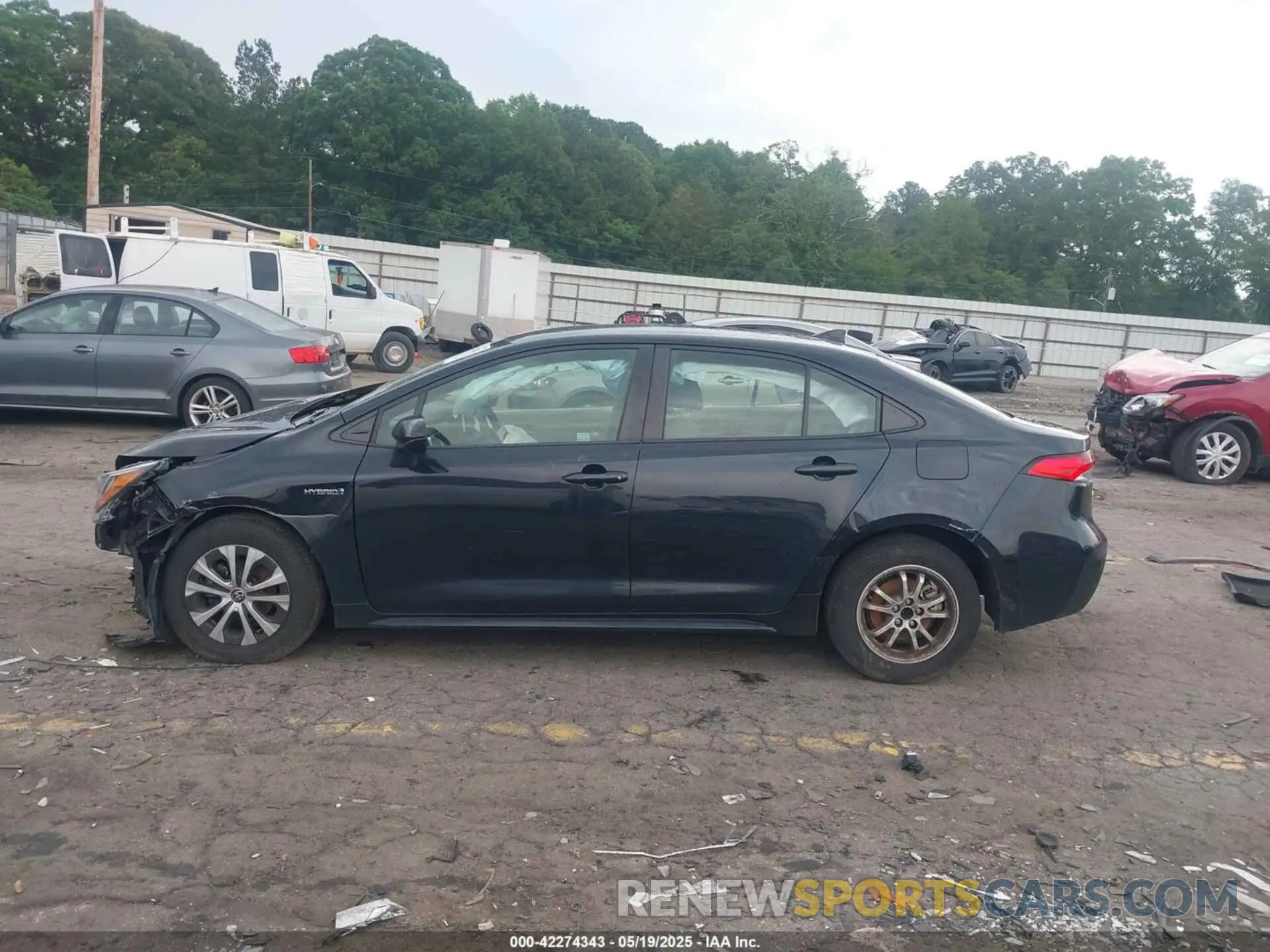 14 Photograph of a damaged car JTDEBRBE3LJ014308 TOYOTA COROLLA 2020