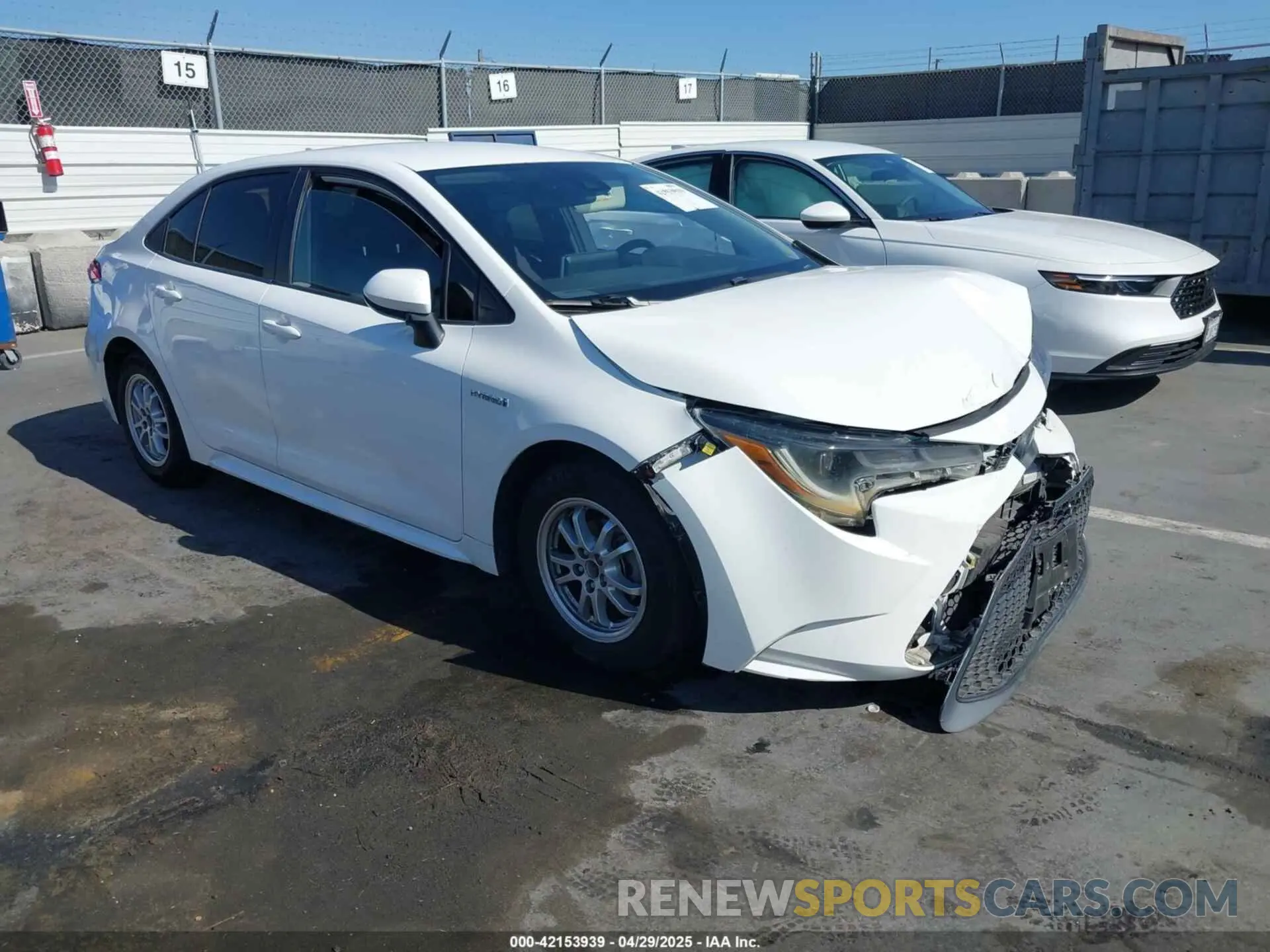 1 Photograph of a damaged car JTDEBRBE3LJ017693 TOYOTA COROLLA 2020