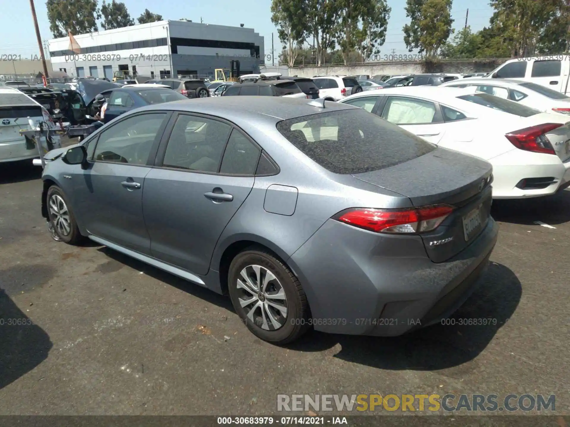 3 Photograph of a damaged car JTDEBRBE4LJ009831 TOYOTA COROLLA 2020