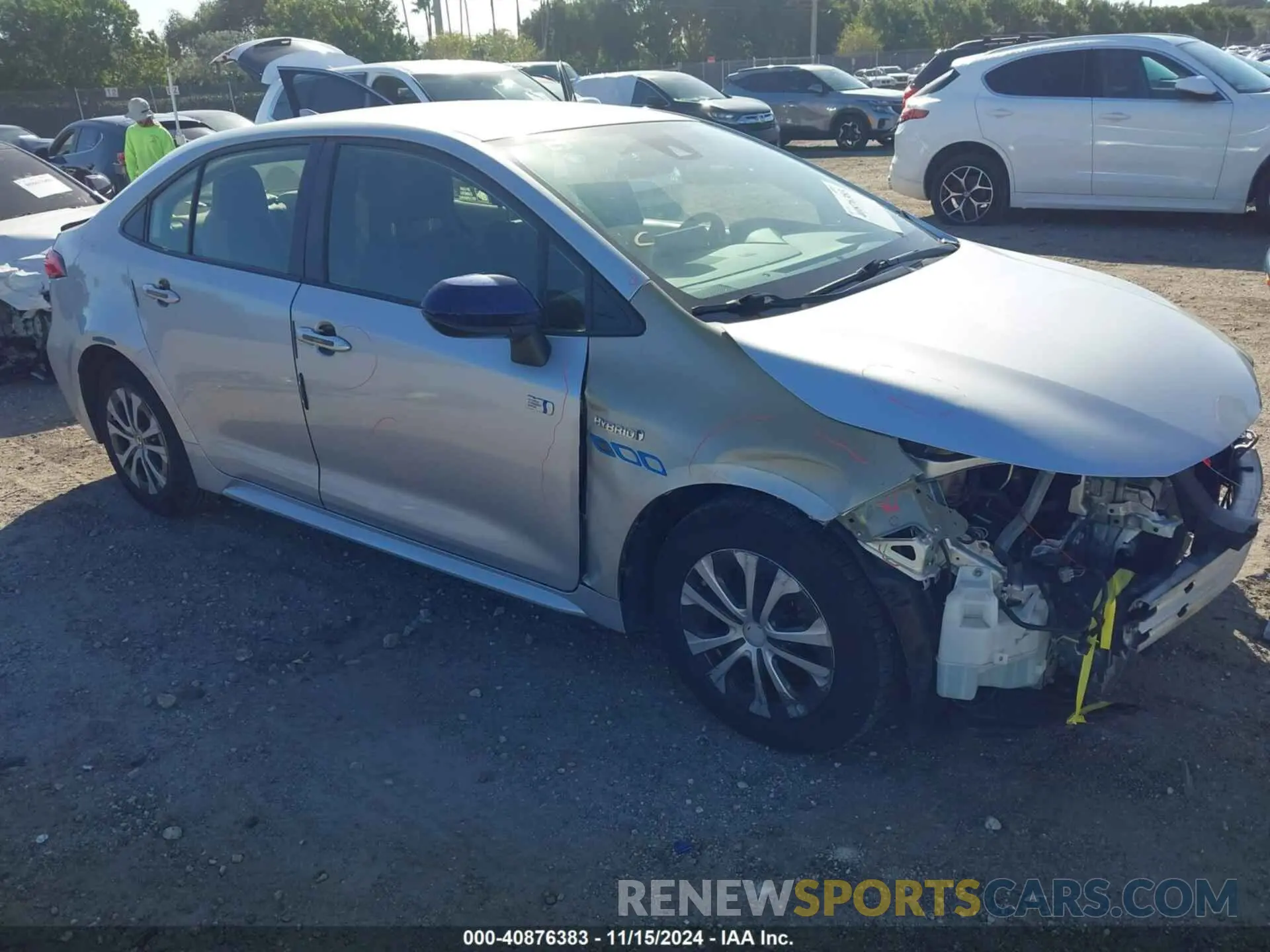 1 Photograph of a damaged car JTDEBRBE4LJ010767 TOYOTA COROLLA 2020