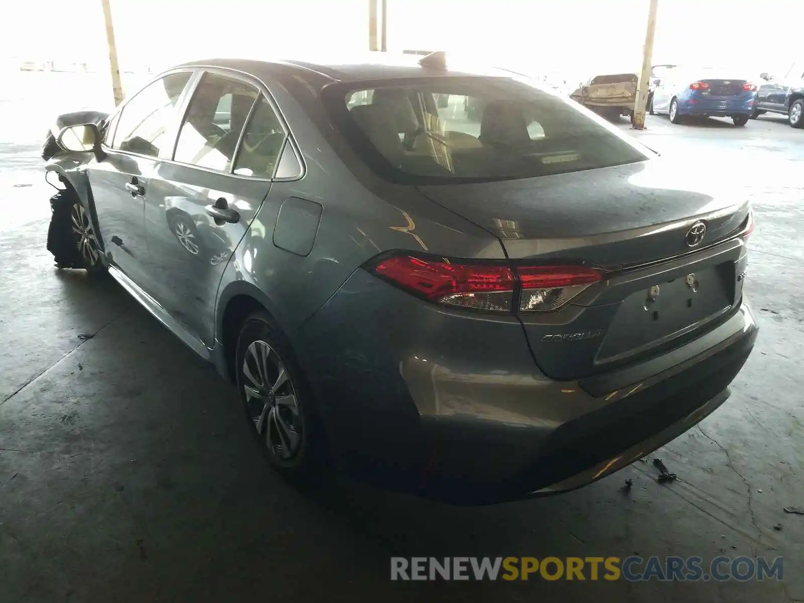 3 Photograph of a damaged car JTDEBRBE4LJ015578 TOYOTA COROLLA 2020