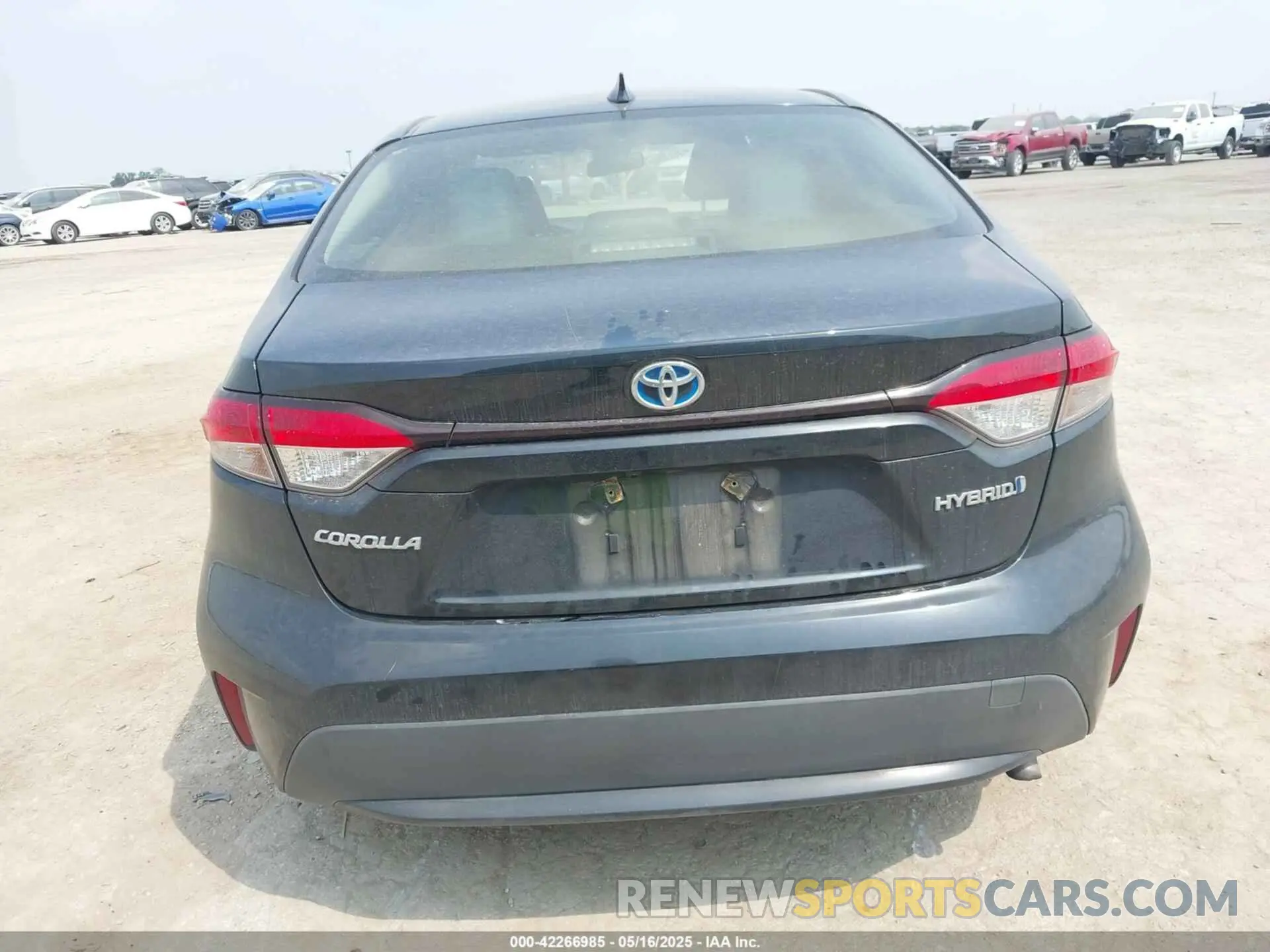 16 Photograph of a damaged car JTDEBRBE4LJ024099 TOYOTA COROLLA 2020