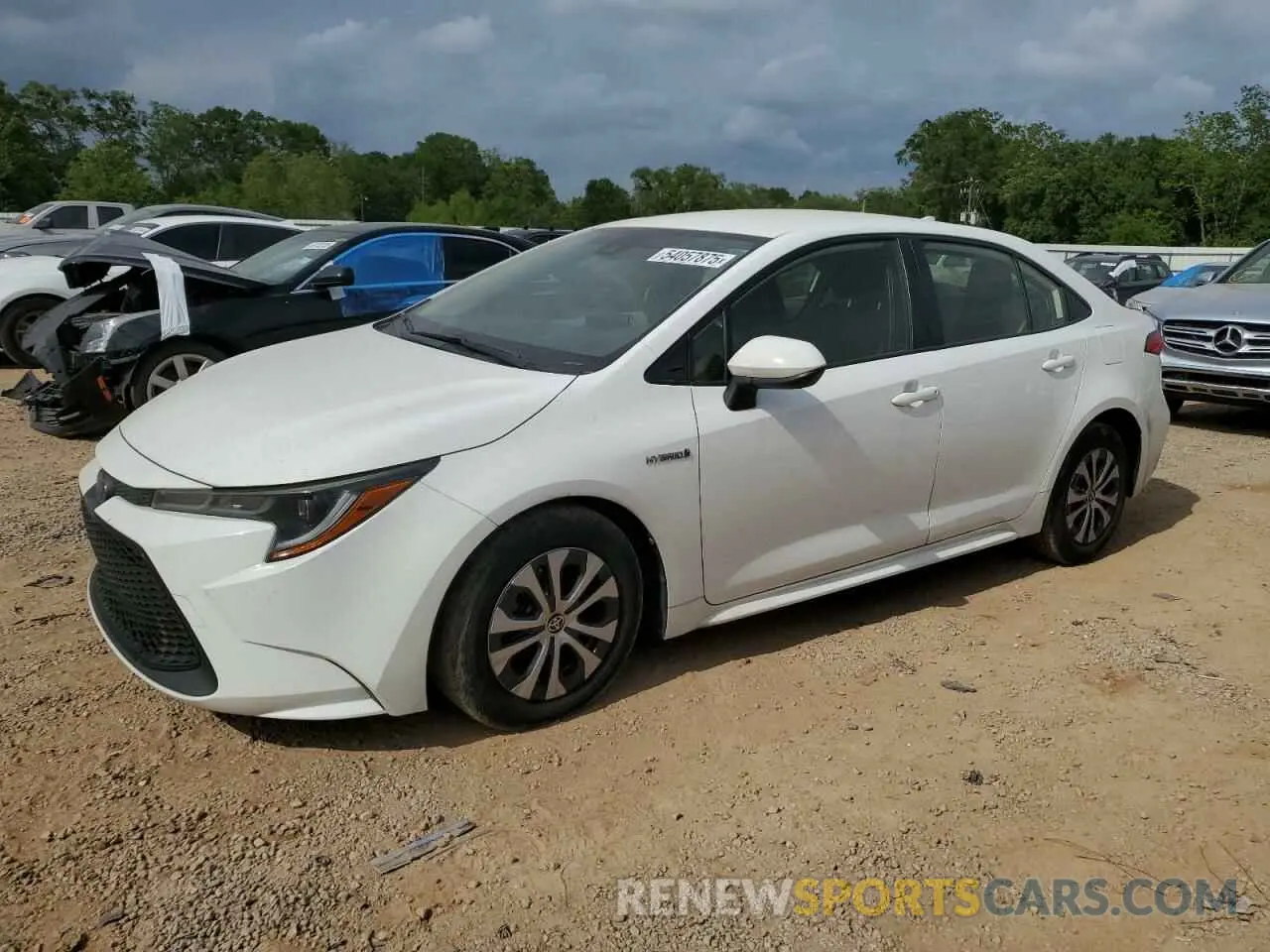 1 Photograph of a damaged car JTDEBRBE4LJ028606 TOYOTA COROLLA 2020