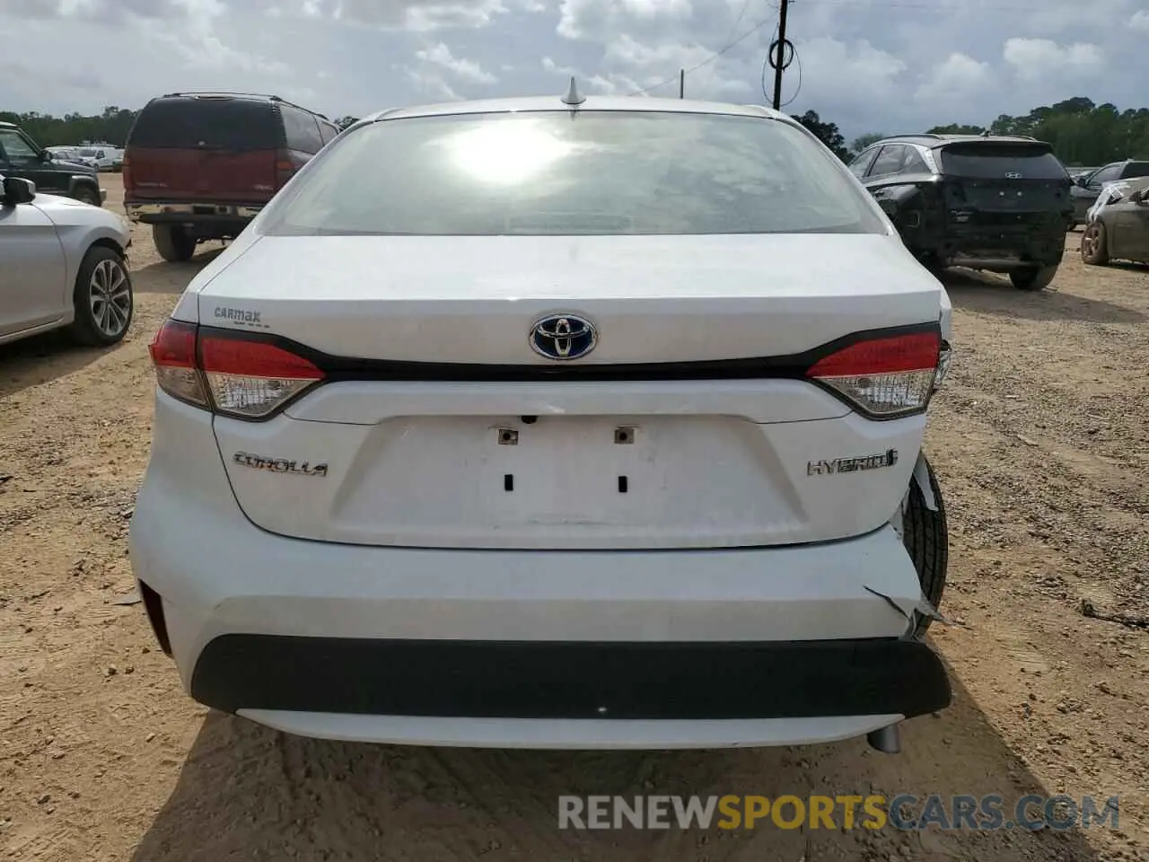 6 Photograph of a damaged car JTDEBRBE4LJ028606 TOYOTA COROLLA 2020