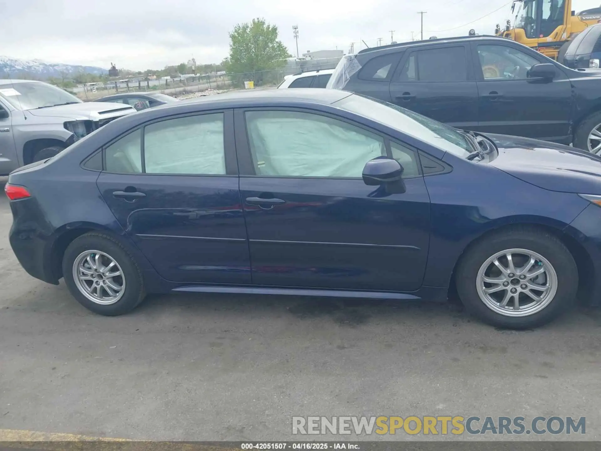 13 Photograph of a damaged car JTDEBRBE4LJ030081 TOYOTA COROLLA 2020