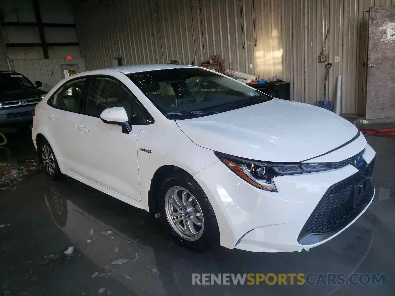 1 Photograph of a damaged car JTDEBRBE4LJ030288 TOYOTA COROLLA 2020