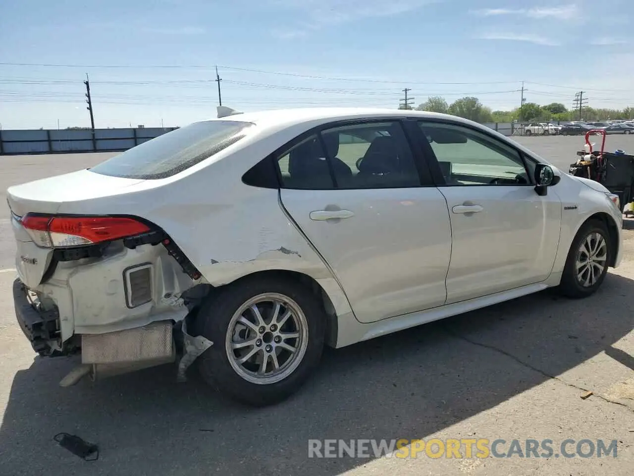 3 Photograph of a damaged car JTDEBRBE5LJ003844 TOYOTA COROLLA 2020