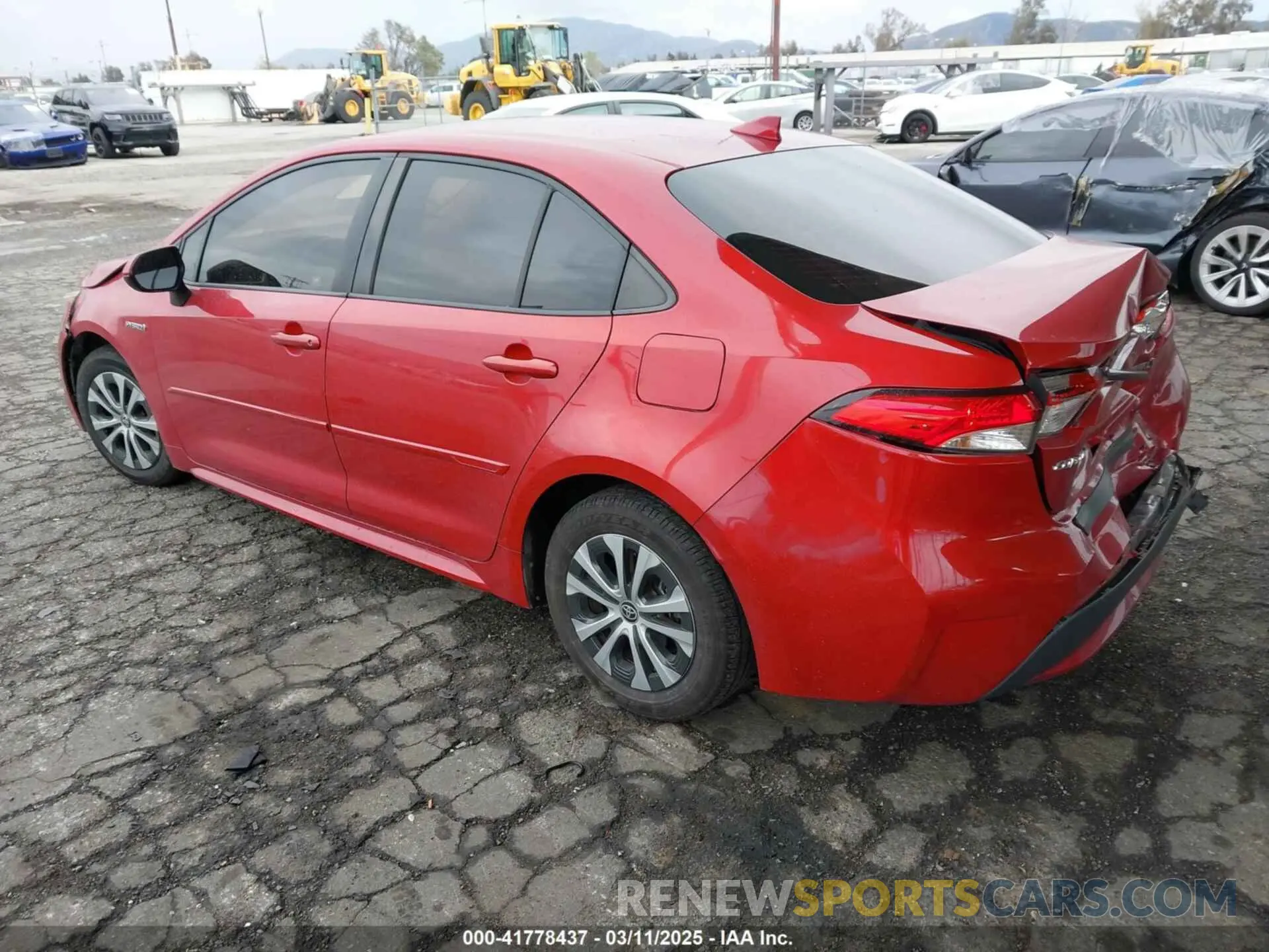 3 Photograph of a damaged car JTDEBRBE5LJ006033 TOYOTA COROLLA 2020