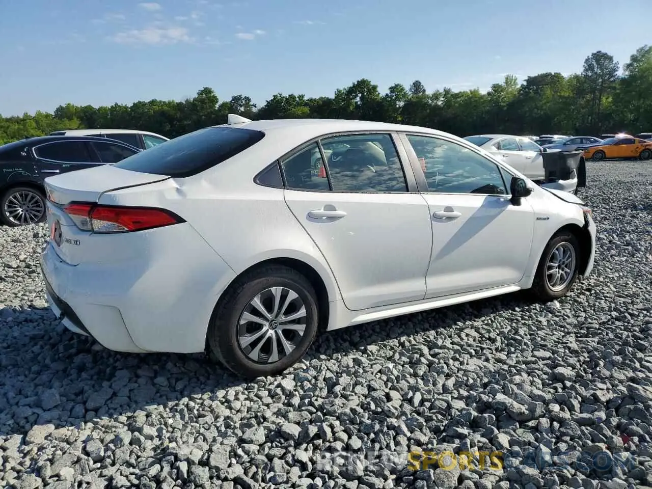 3 Photograph of a damaged car JTDEBRBE5LJ023673 TOYOTA COROLLA 2020
