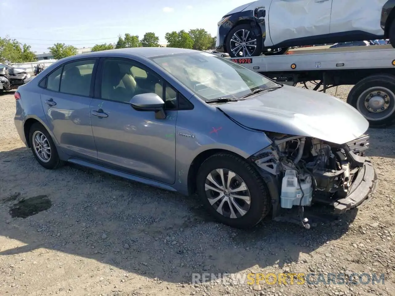 4 Photograph of a damaged car JTDEBRBE5LJ026587 TOYOTA COROLLA 2020