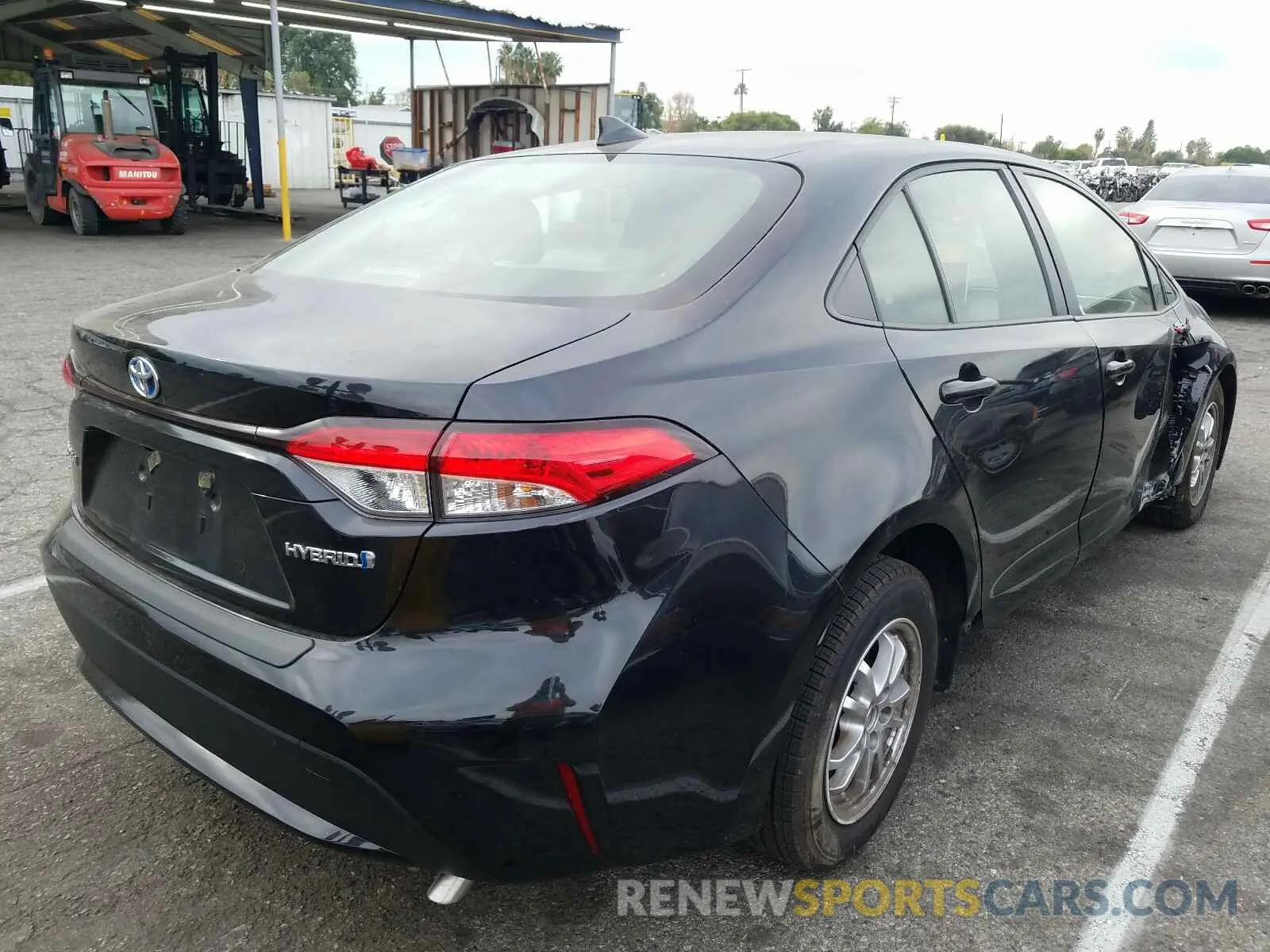4 Photograph of a damaged car JTDEBRBE6LJ012343 TOYOTA COROLLA 2020