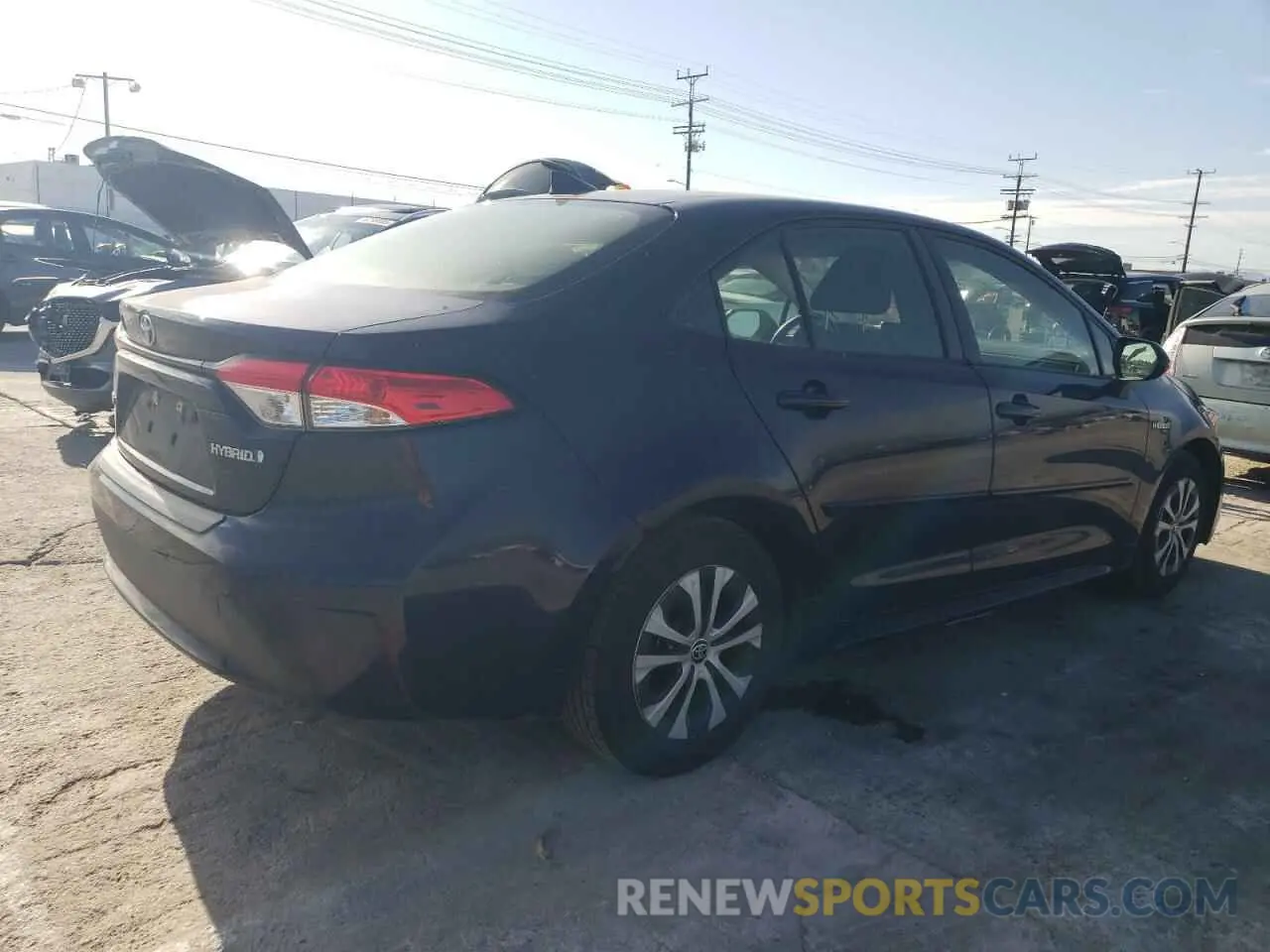 3 Photograph of a damaged car JTDEBRBE6LJ014657 TOYOTA COROLLA 2020