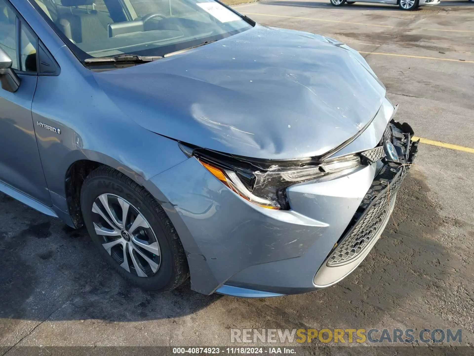 18 Photograph of a damaged car JTDEBRBE6LJ015274 TOYOTA COROLLA 2020