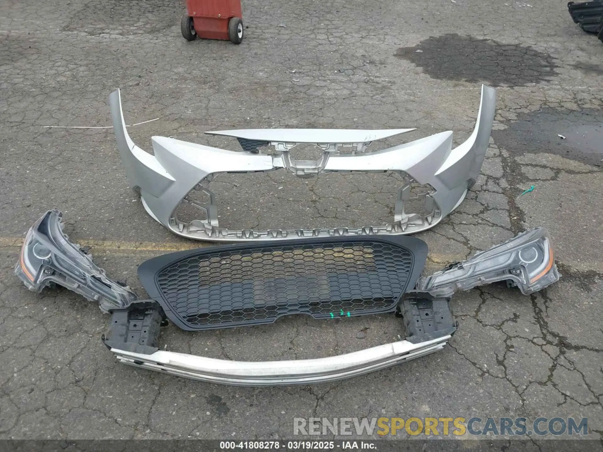 12 Photograph of a damaged car JTDEBRBE7LJ003697 TOYOTA COROLLA 2020