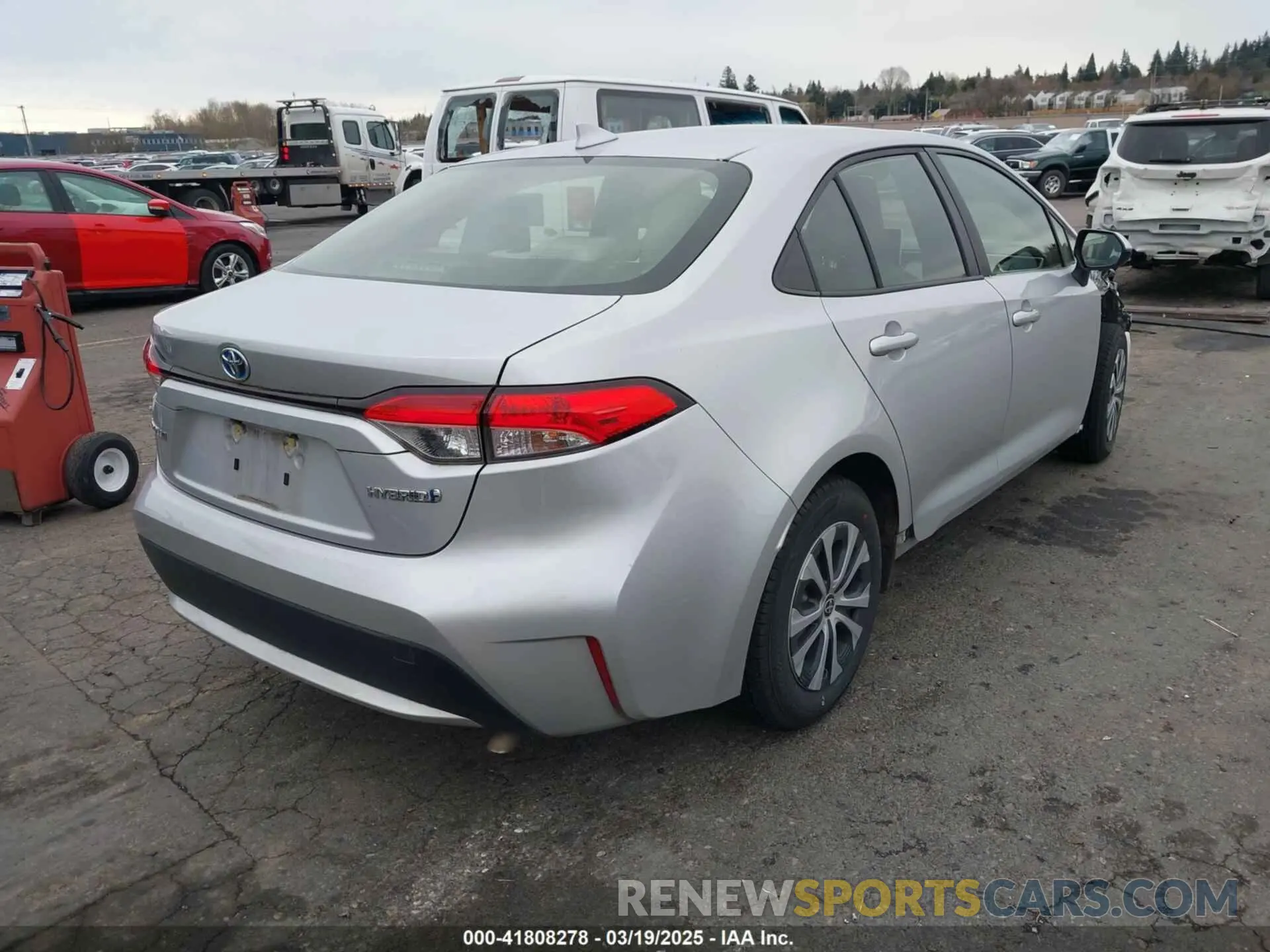 4 Photograph of a damaged car JTDEBRBE7LJ003697 TOYOTA COROLLA 2020