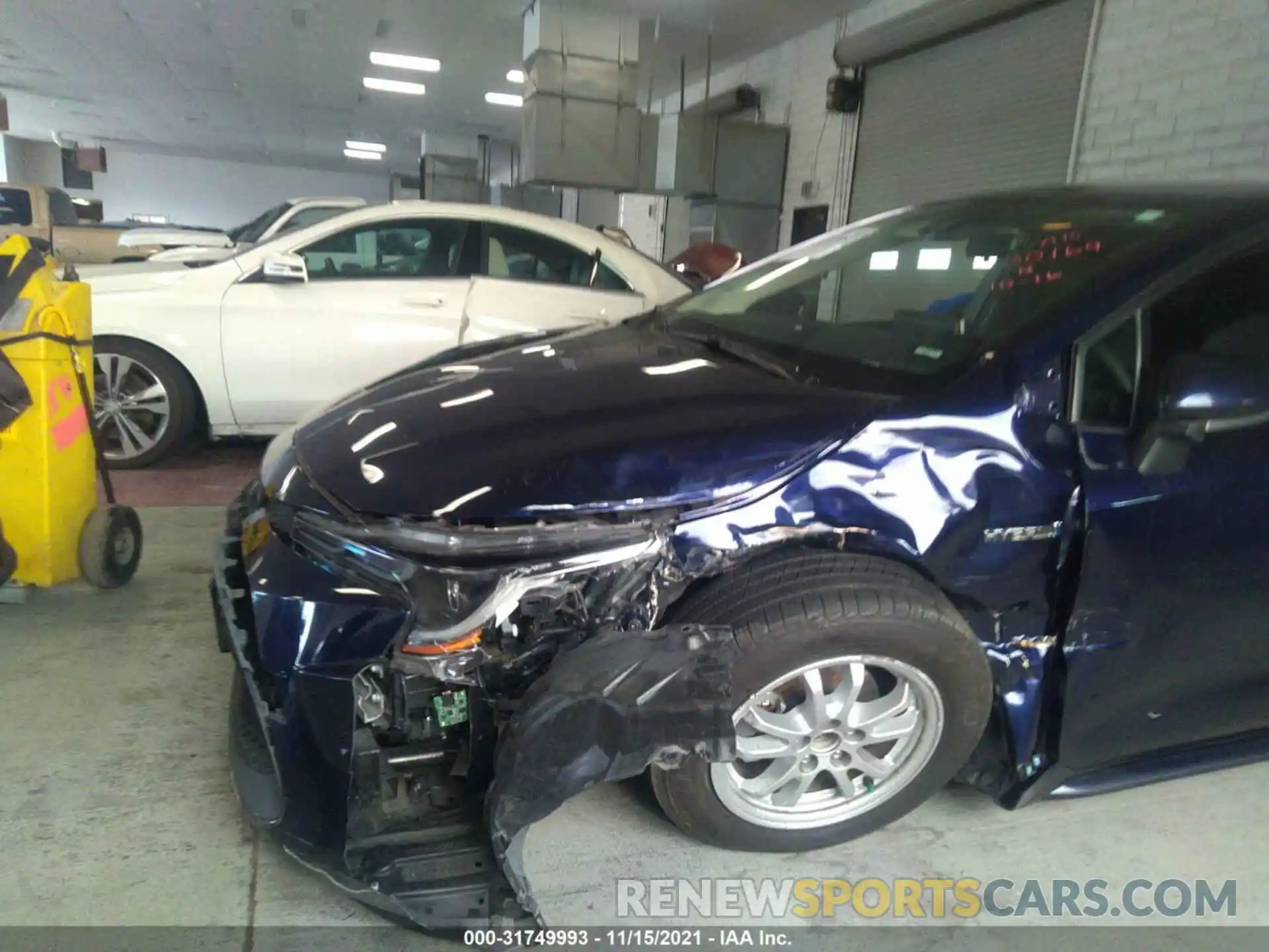 6 Photograph of a damaged car JTDEBRBE7LJ008253 TOYOTA COROLLA 2020