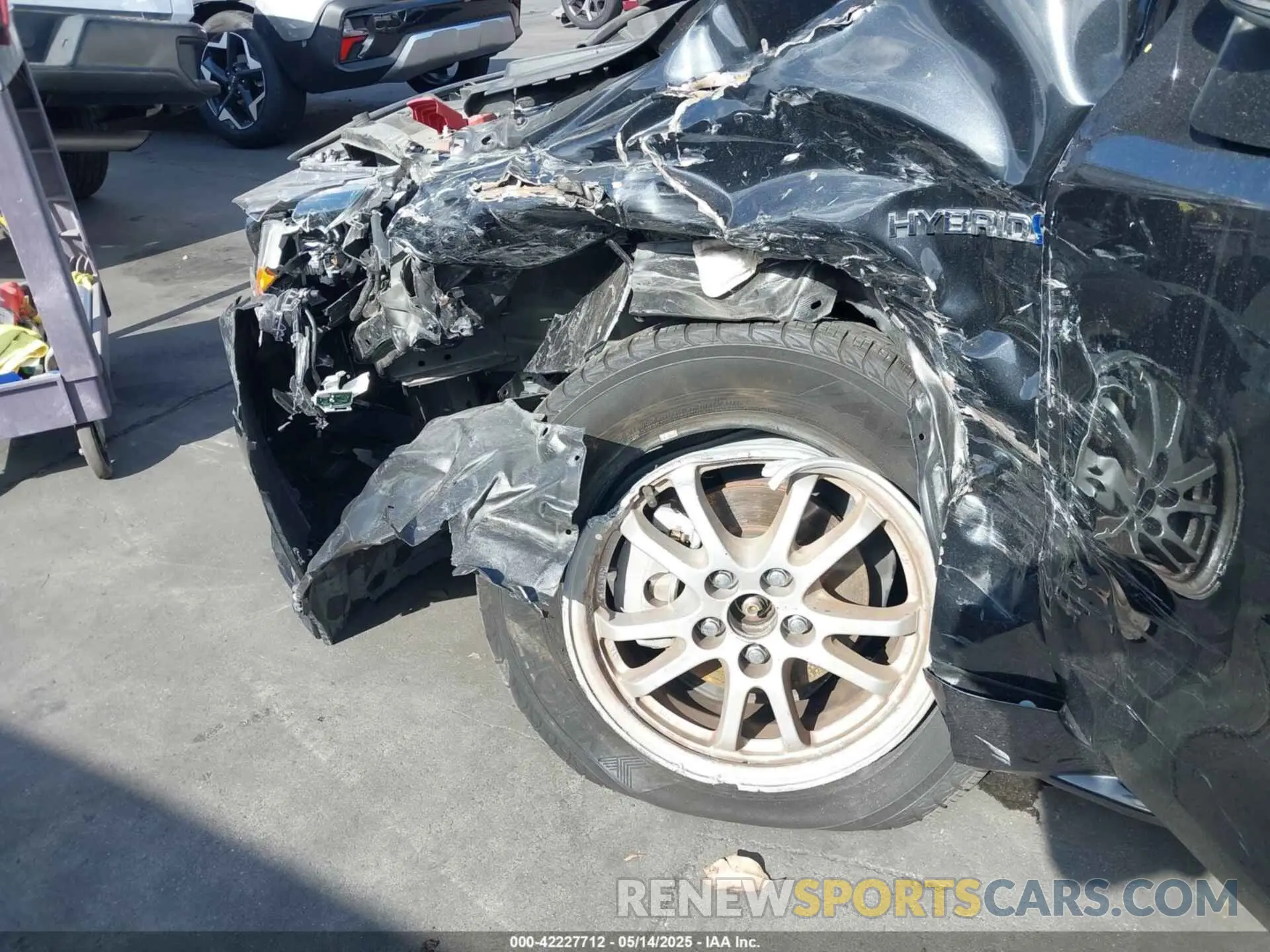 17 Photograph of a damaged car JTDEBRBE7LJ026719 TOYOTA COROLLA 2020