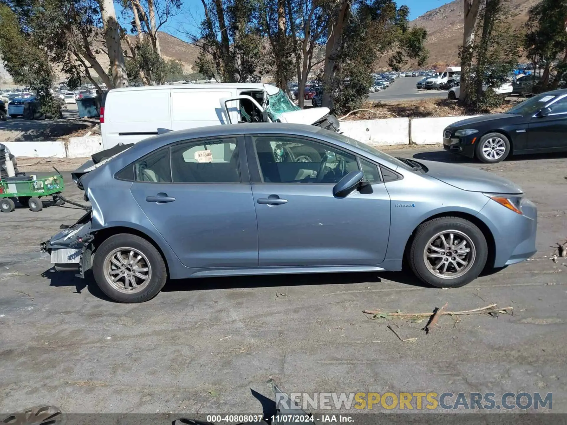 13 Photograph of a damaged car JTDEBRBE7LJ030592 TOYOTA COROLLA 2020