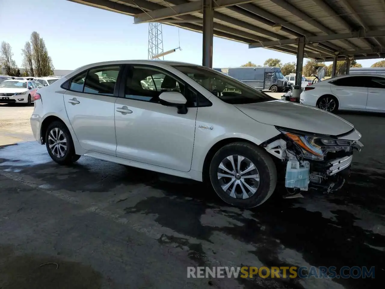 4 Photograph of a damaged car JTDEBRBE8LJ000680 TOYOTA COROLLA 2020