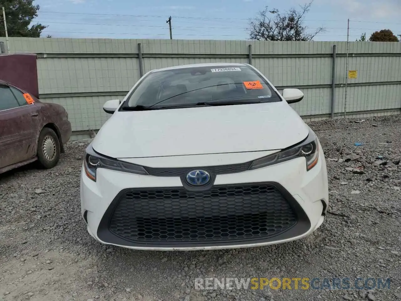5 Photograph of a damaged car JTDEBRBE8LJ005698 TOYOTA COROLLA 2020