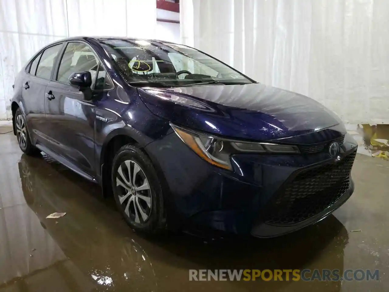 1 Photograph of a damaged car JTDEBRBE8LJ009203 TOYOTA COROLLA 2020