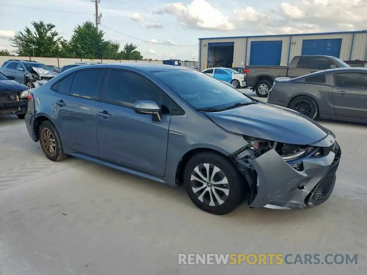 4 Photograph of a damaged car JTDEBRBE8LJ011792 TOYOTA COROLLA 2020