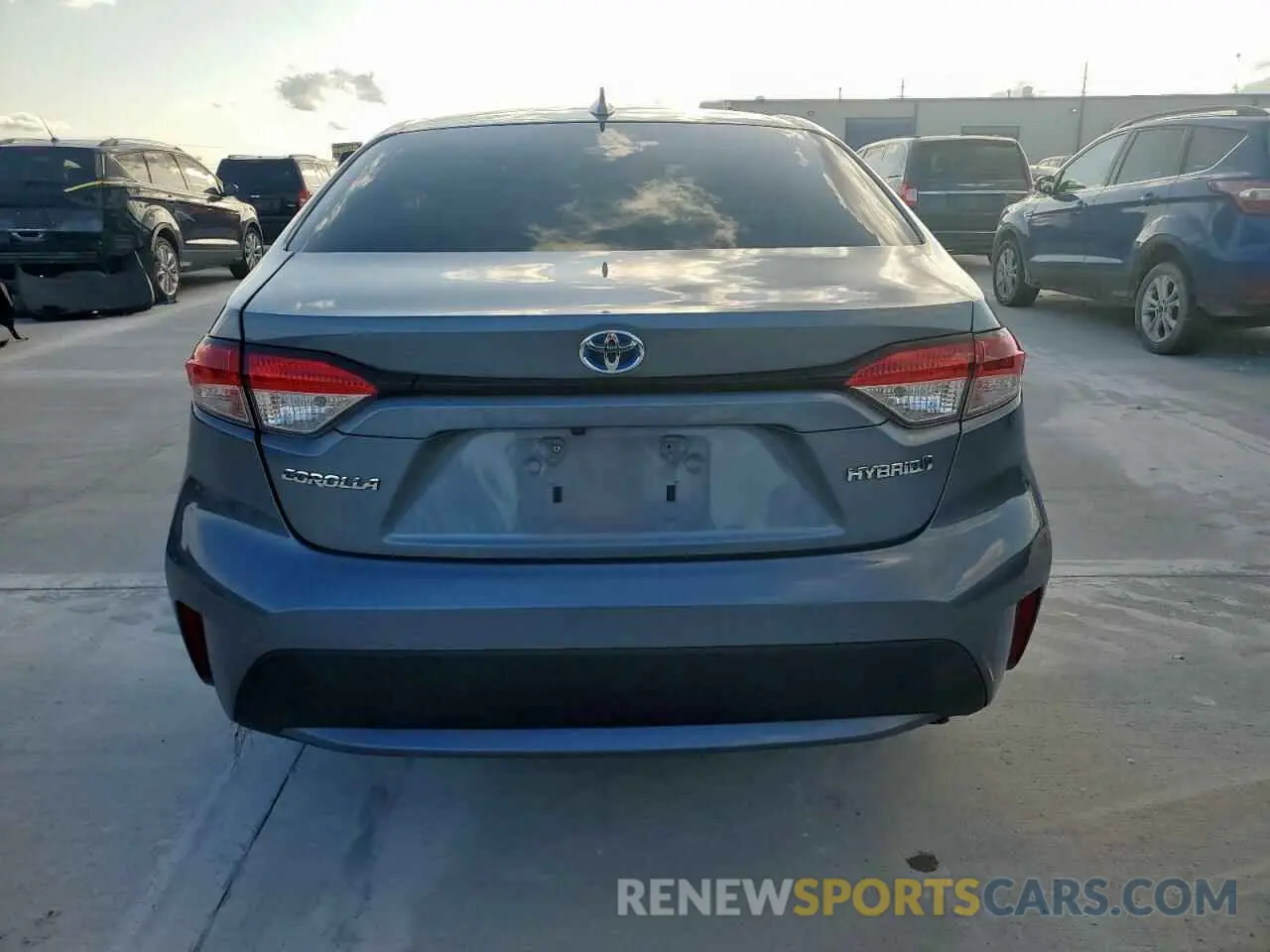 6 Photograph of a damaged car JTDEBRBE8LJ011792 TOYOTA COROLLA 2020