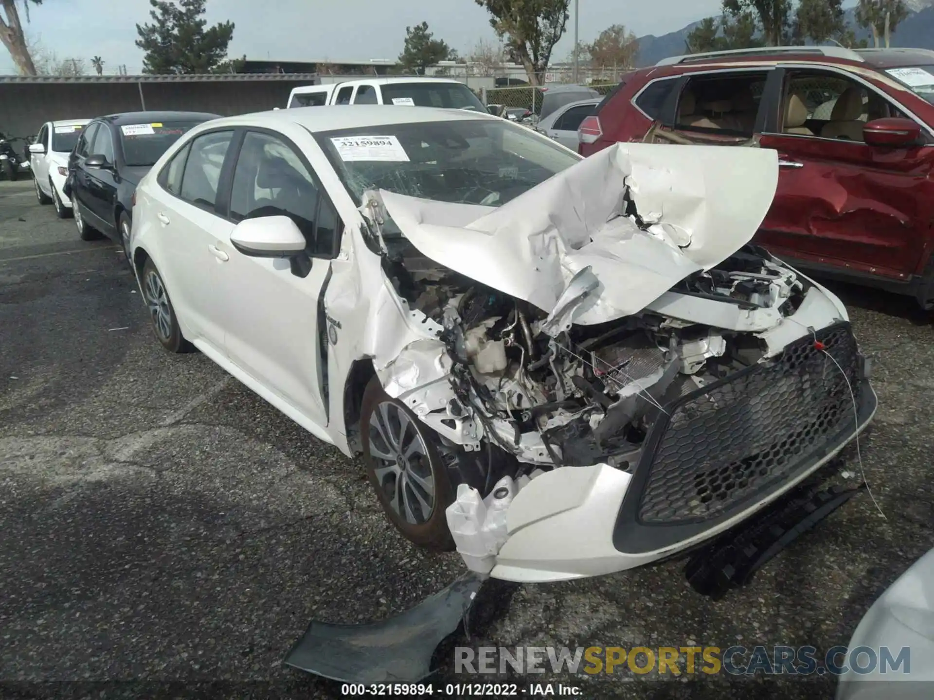 1 Photograph of a damaged car JTDEBRBE8LJ013185 TOYOTA COROLLA 2020