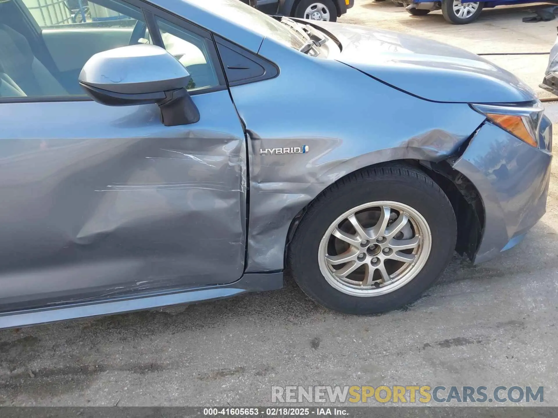 6 Photograph of a damaged car JTDEBRBE8LJ022484 TOYOTA COROLLA 2020