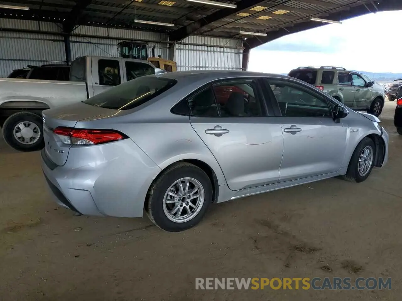 3 Photograph of a damaged car JTDEBRBE8LJ022789 TOYOTA COROLLA 2020