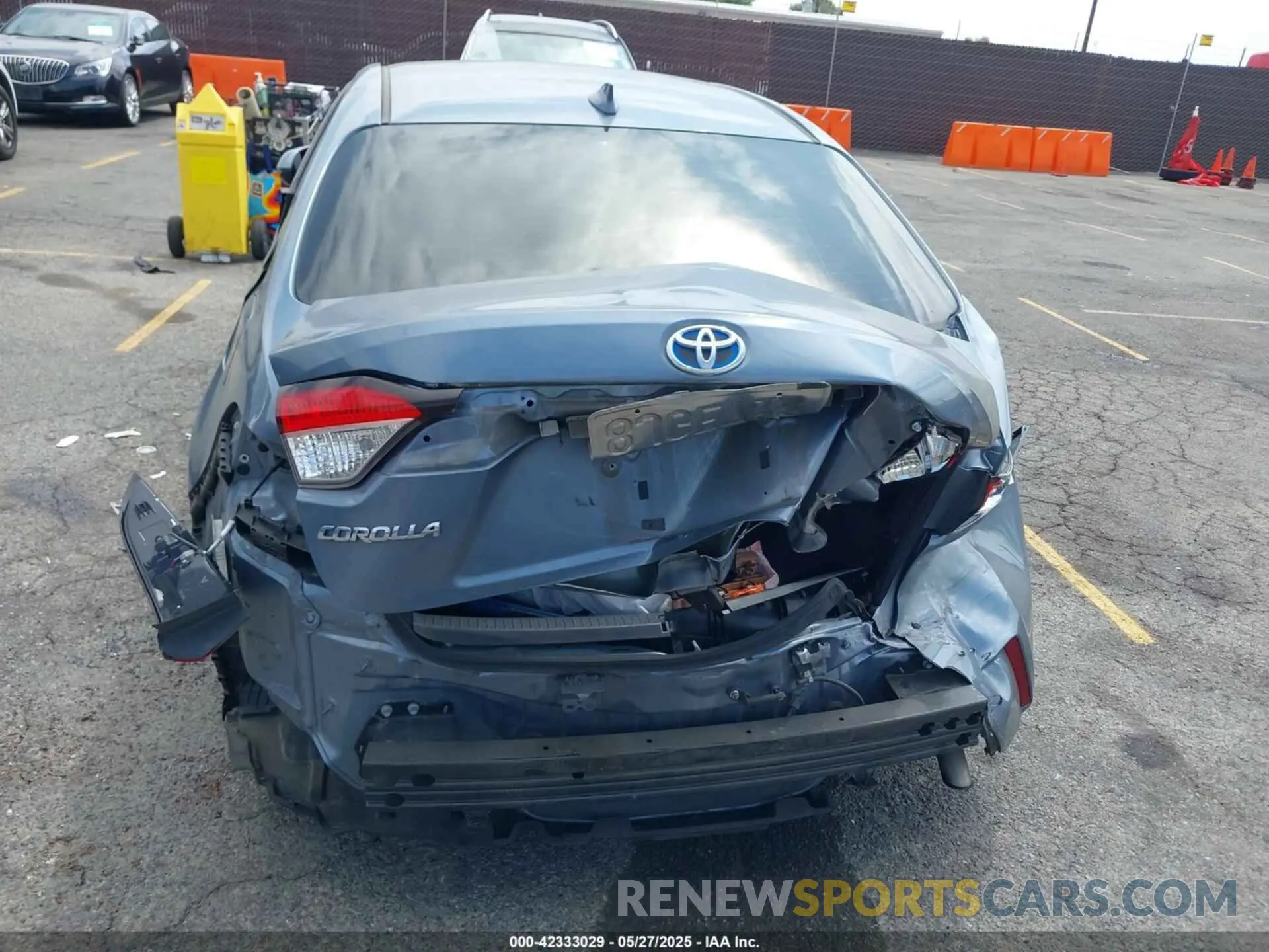 16 Photograph of a damaged car JTDEBRBE9LJ000512 TOYOTA COROLLA 2020