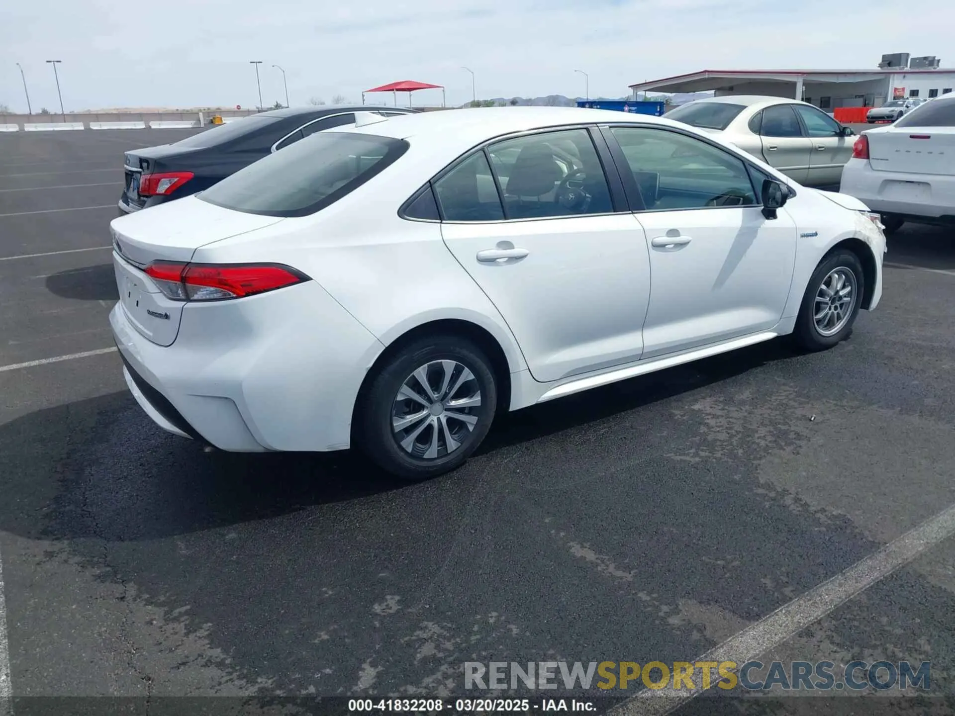 4 Photograph of a damaged car JTDEBRBE9LJ000655 TOYOTA COROLLA 2020