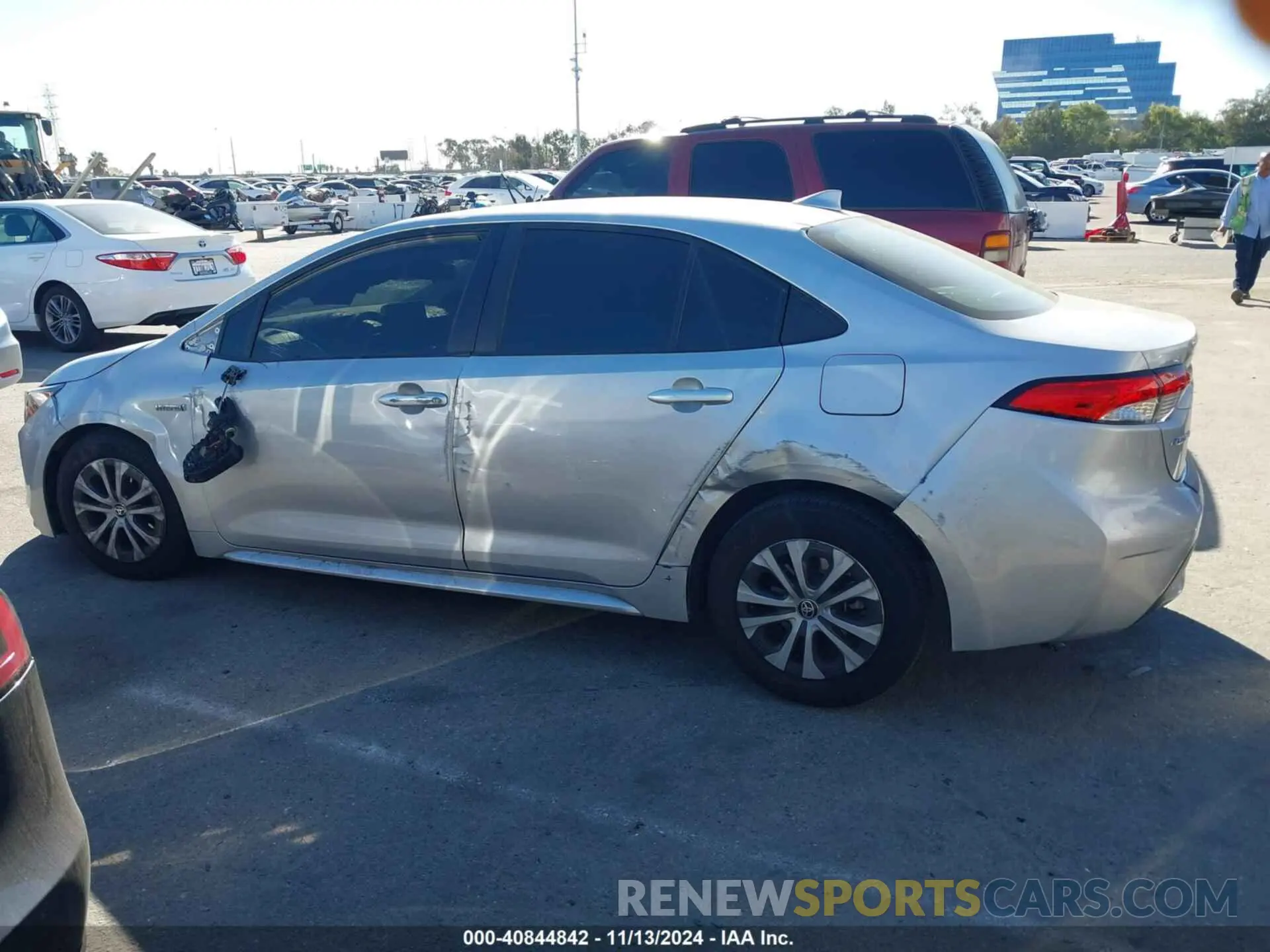15 Photograph of a damaged car JTDEBRBE9LJ001451 TOYOTA COROLLA 2020