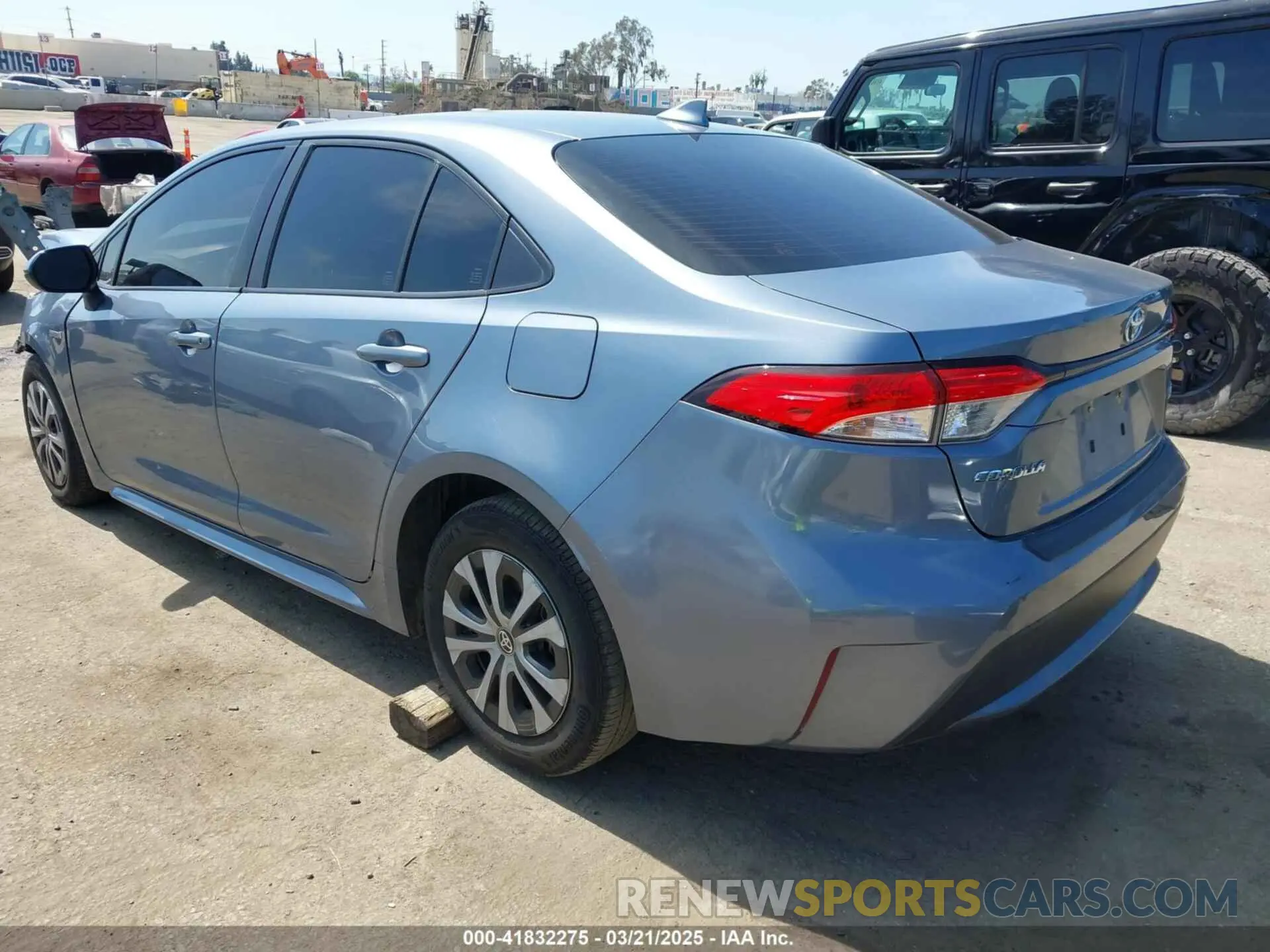3 Photograph of a damaged car JTDEBRBE9LJ011672 TOYOTA COROLLA 2020
