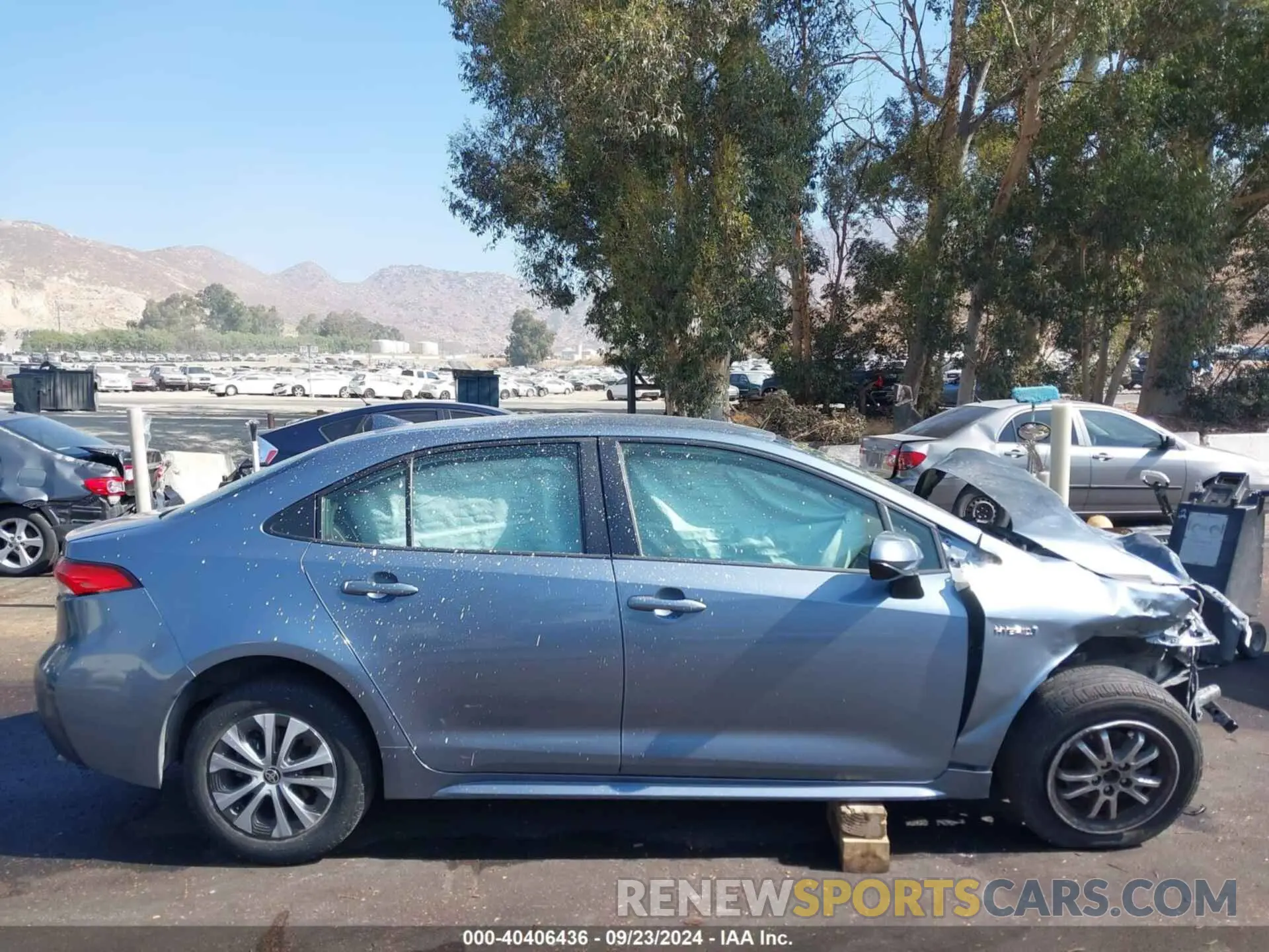 13 Photograph of a damaged car JTDEBRBE9LJ012370 TOYOTA COROLLA 2020