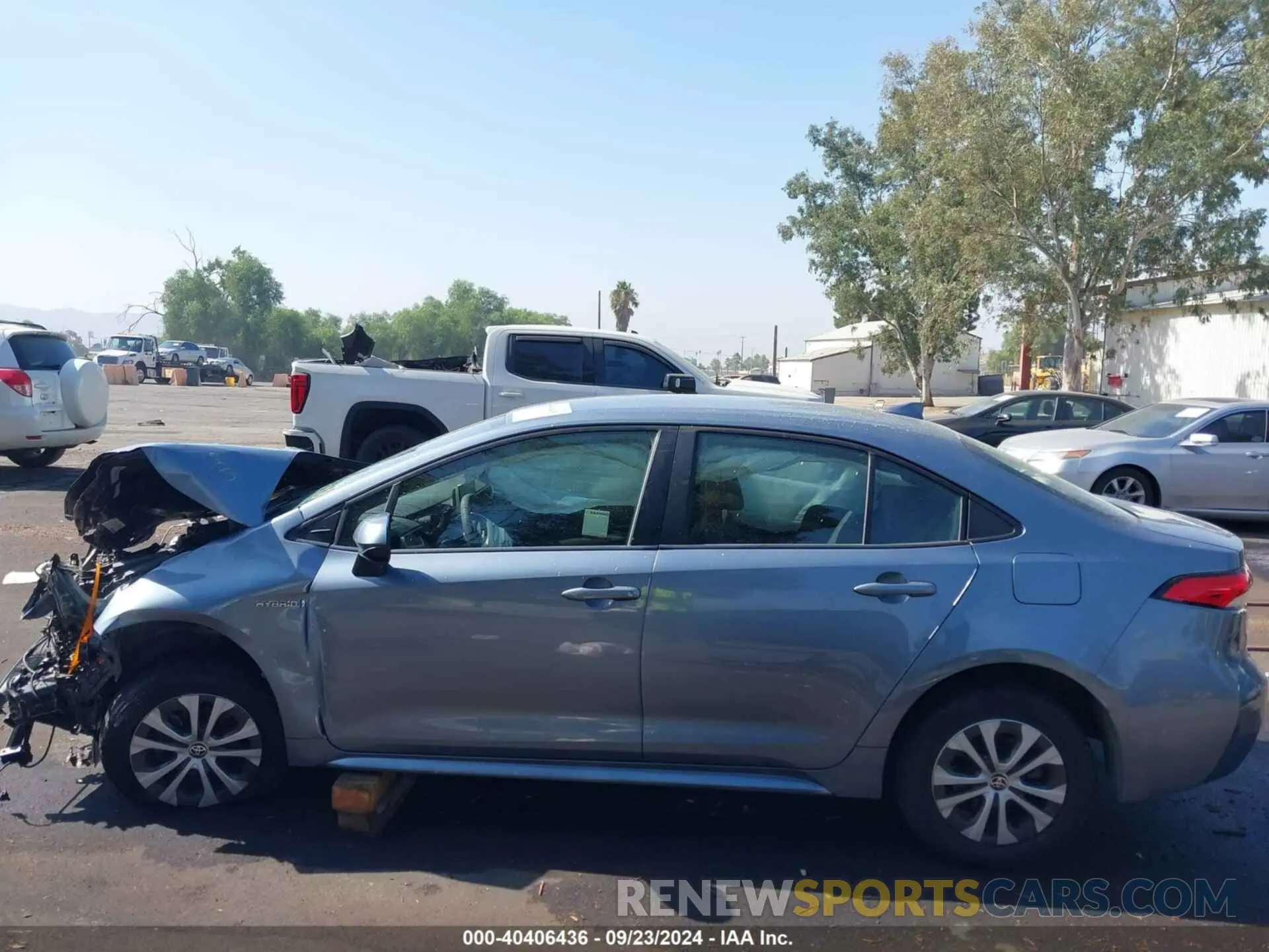 14 Photograph of a damaged car JTDEBRBE9LJ012370 TOYOTA COROLLA 2020
