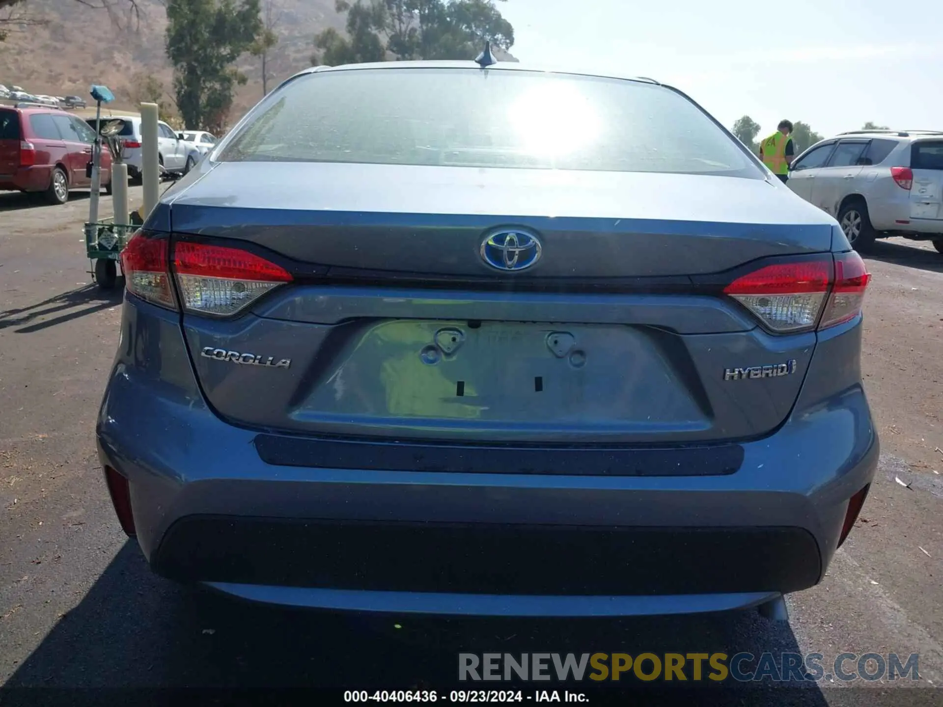 16 Photograph of a damaged car JTDEBRBE9LJ012370 TOYOTA COROLLA 2020
