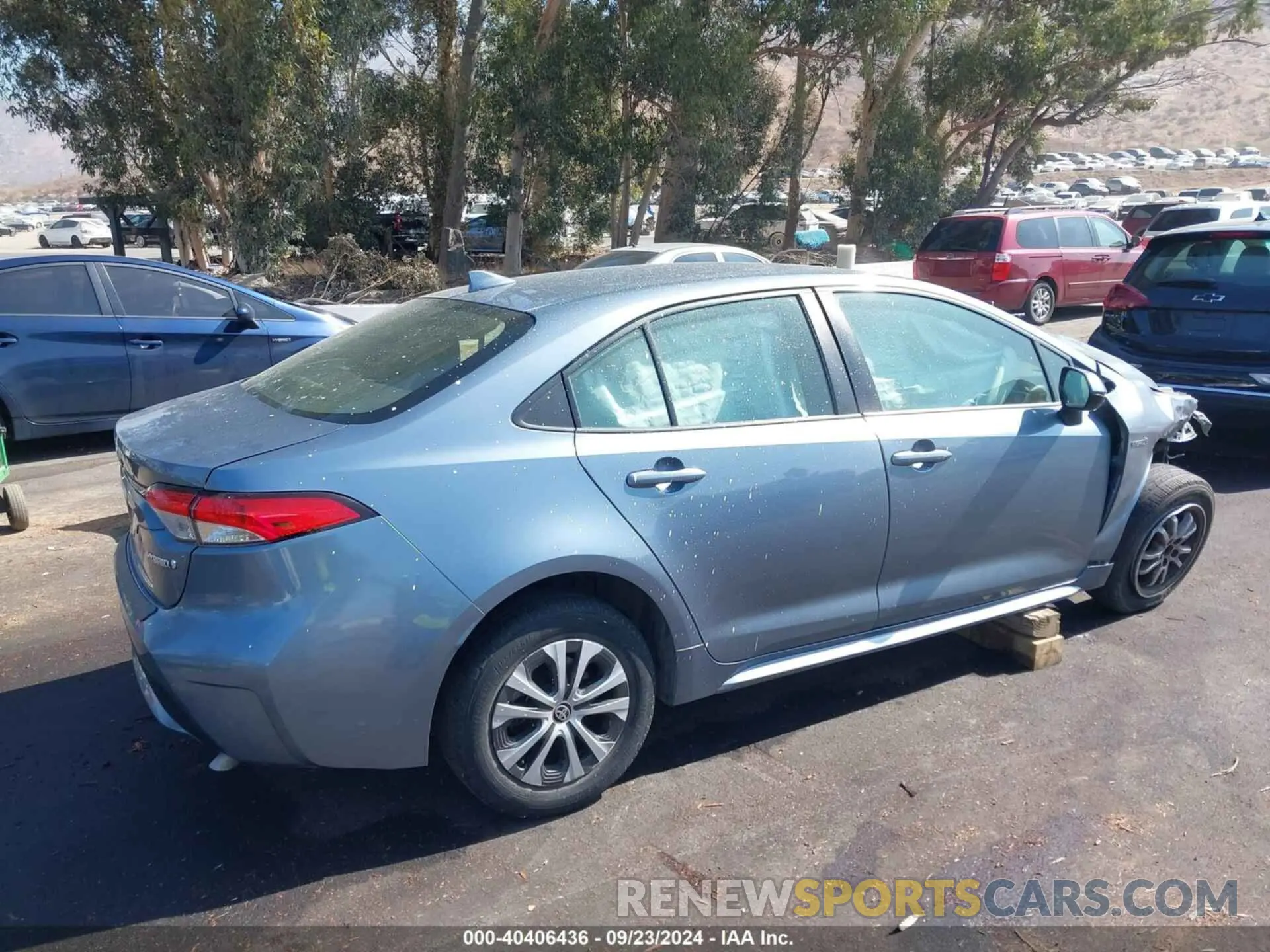 4 Photograph of a damaged car JTDEBRBE9LJ012370 TOYOTA COROLLA 2020