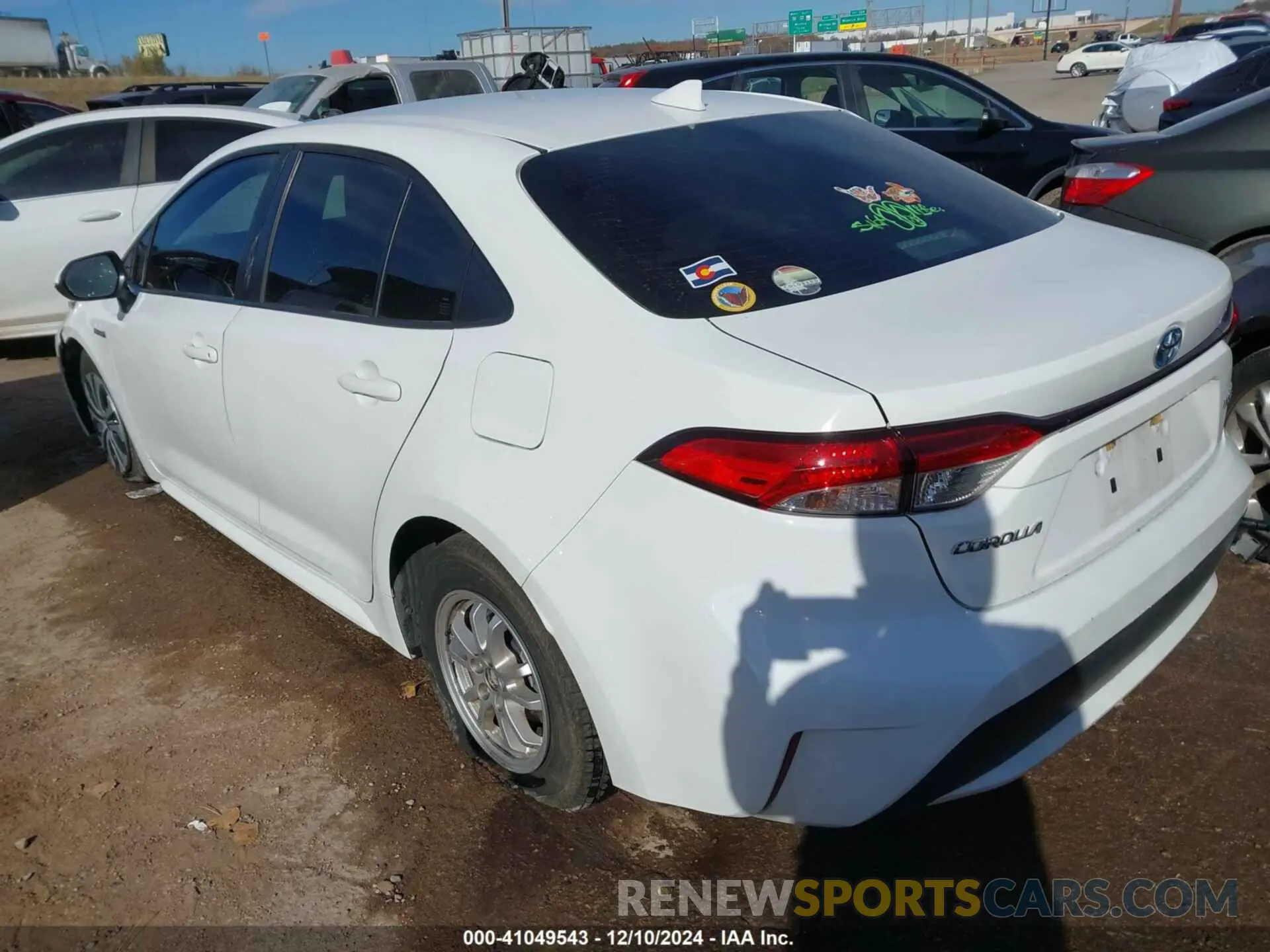 3 Photograph of a damaged car JTDEBRBE9LJ014295 TOYOTA COROLLA 2020