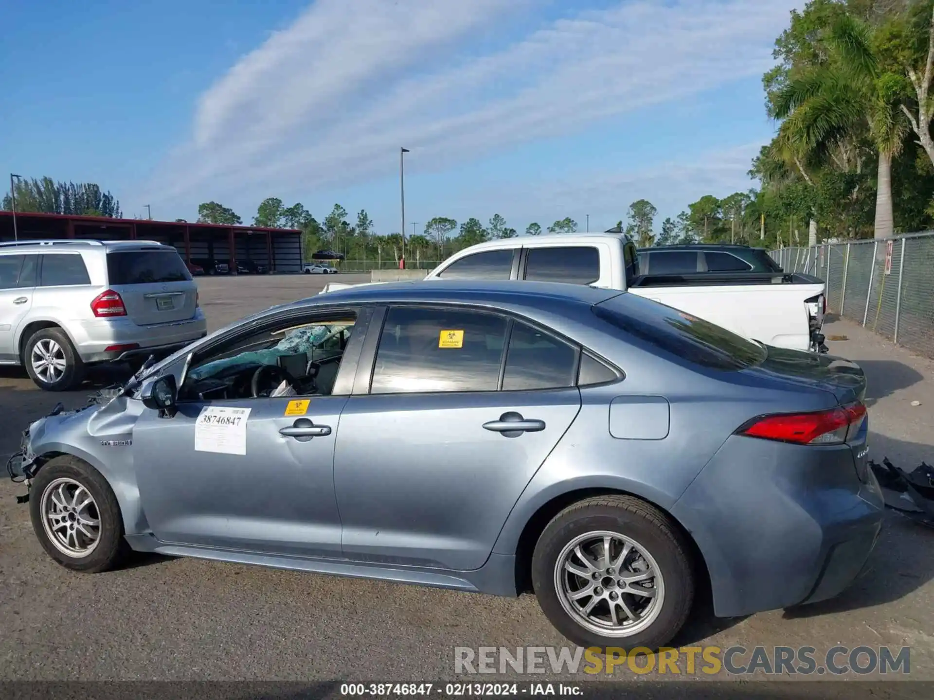 15 Photograph of a damaged car JTDEBRBE9LJ014751 TOYOTA COROLLA 2020