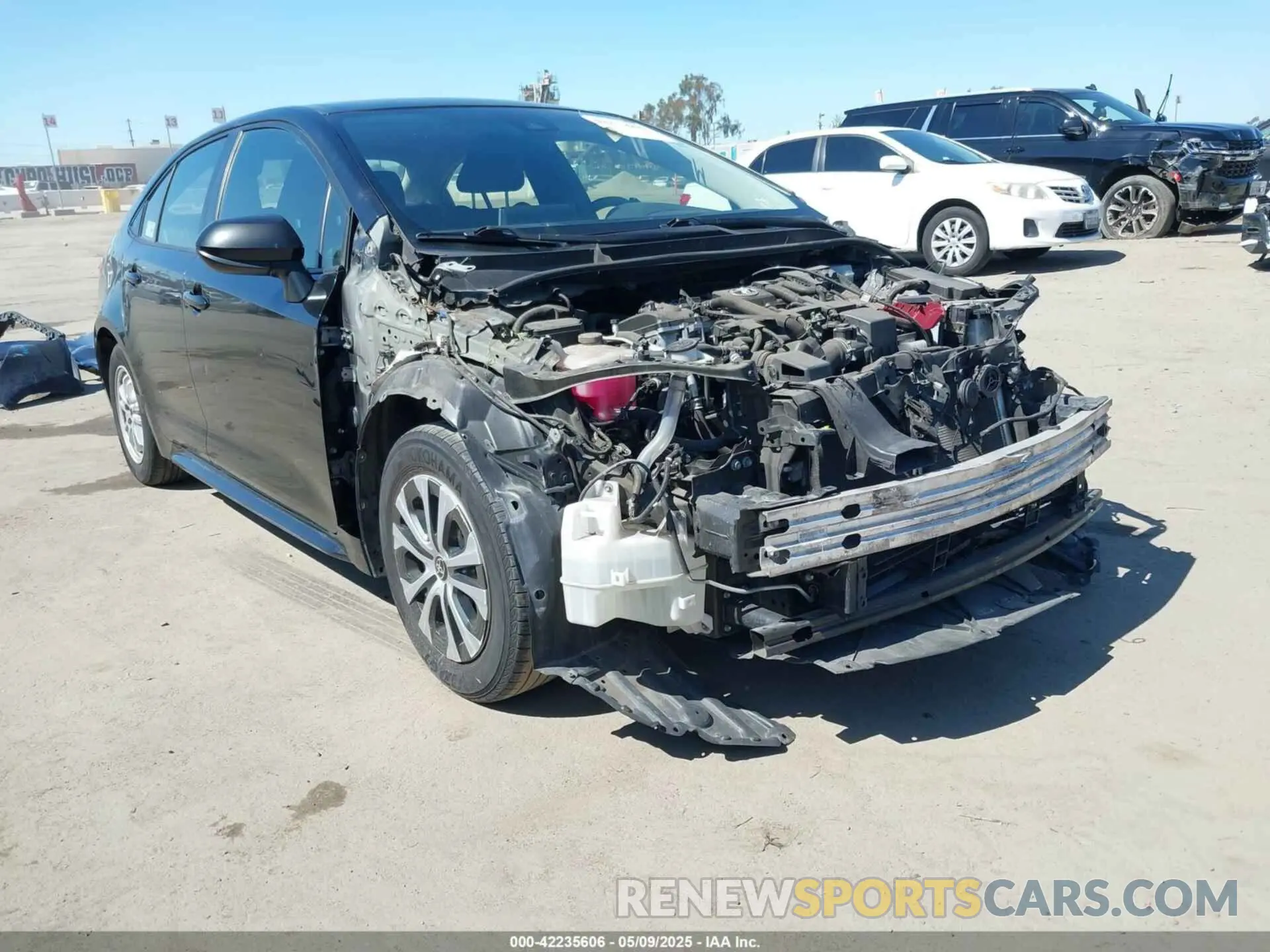 1 Photograph of a damaged car JTDEBRBE9LJ023224 TOYOTA COROLLA 2020