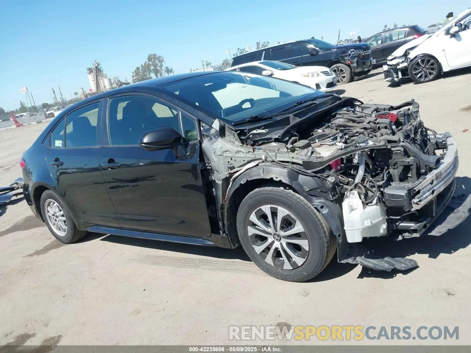 14 Photograph of a damaged car JTDEBRBE9LJ023224 TOYOTA COROLLA 2020