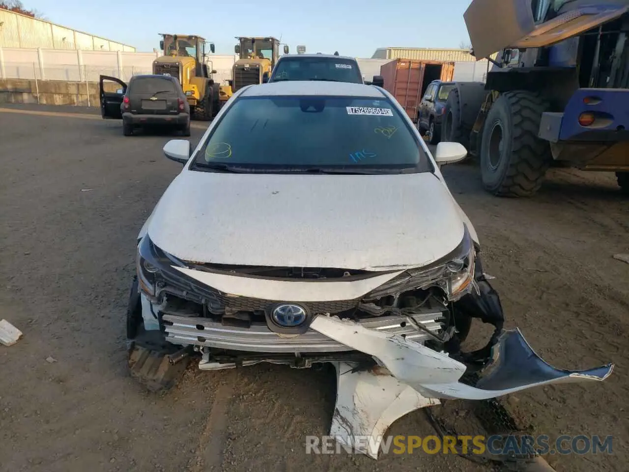 5 Photograph of a damaged car JTDEBRBE9LJ028150 TOYOTA COROLLA 2020