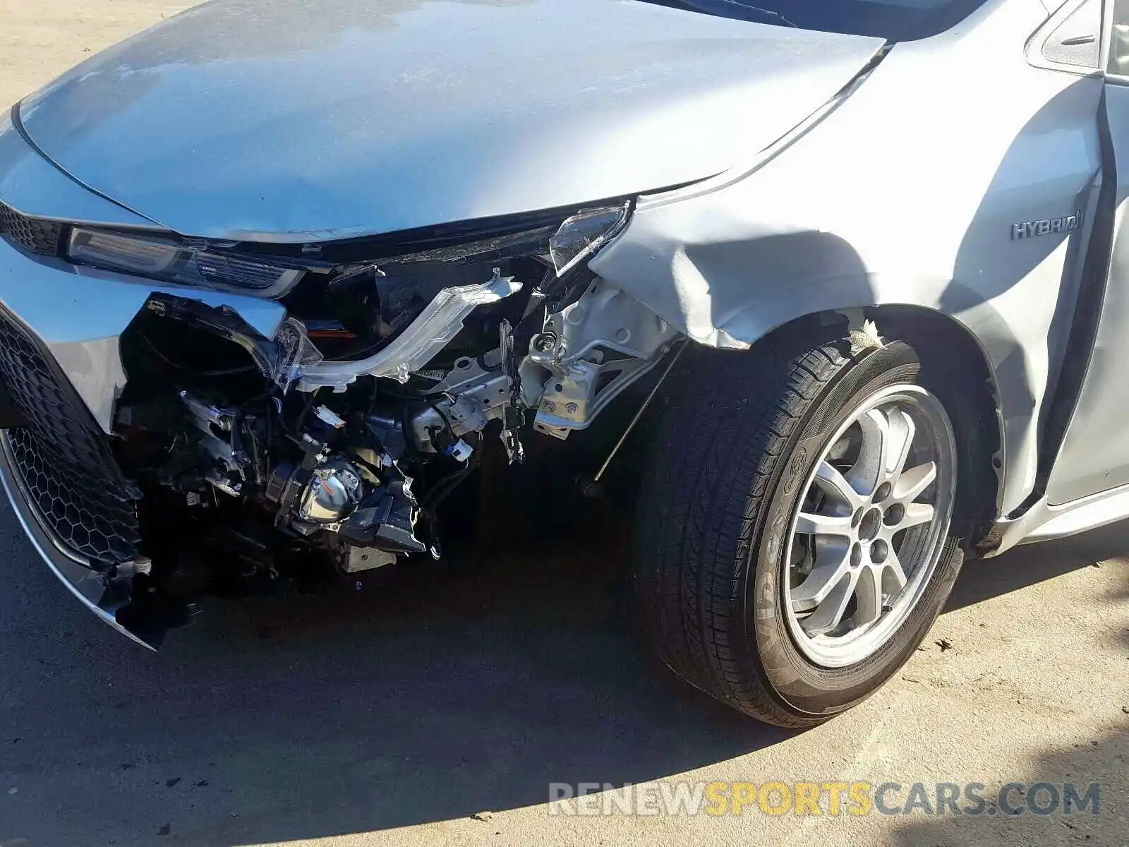 9 Photograph of a damaged car JTDEBRBEXLJ002690 TOYOTA COROLLA 2020