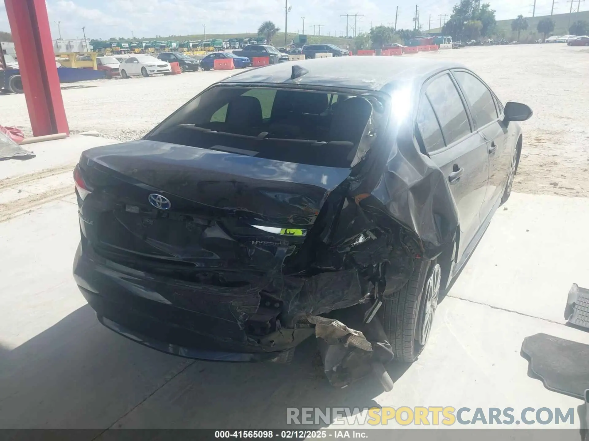 4 Photograph of a damaged car JTDEBRBEXLJ011535 TOYOTA COROLLA 2020