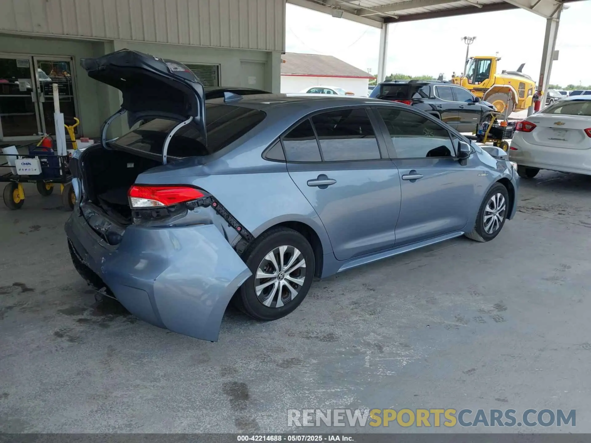 4 Photograph of a damaged car JTDEBRBEXLJ026195 TOYOTA COROLLA 2020