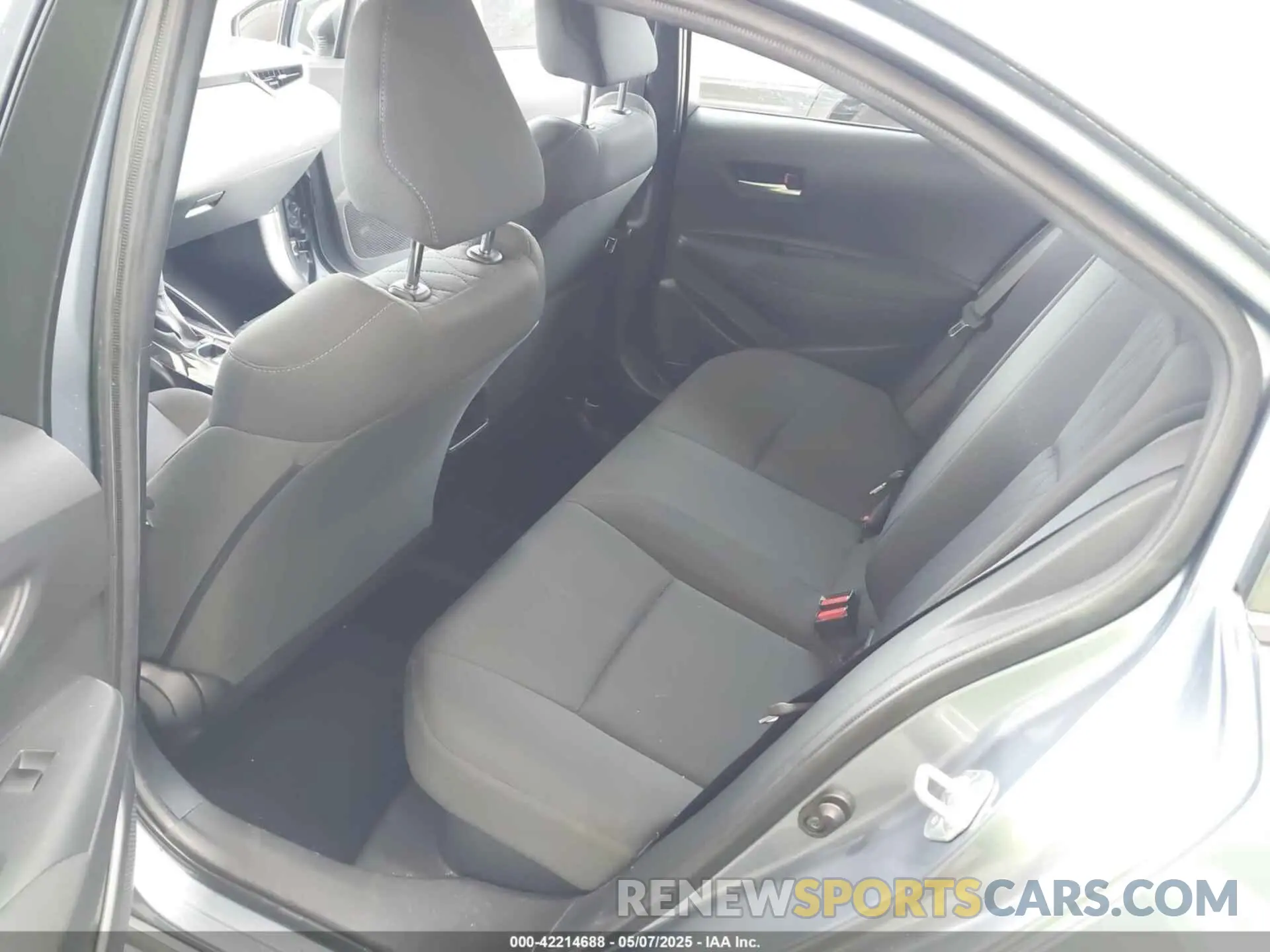 8 Photograph of a damaged car JTDEBRBEXLJ026195 TOYOTA COROLLA 2020