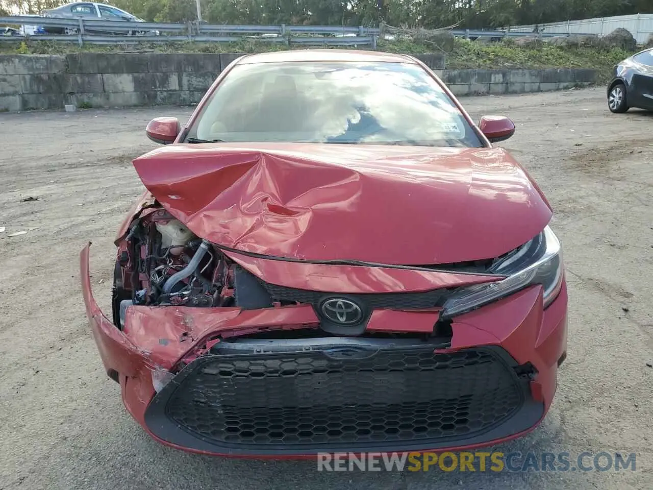 5 Photograph of a damaged car JTDEPRAE0LJ005682 TOYOTA COROLLA 2020